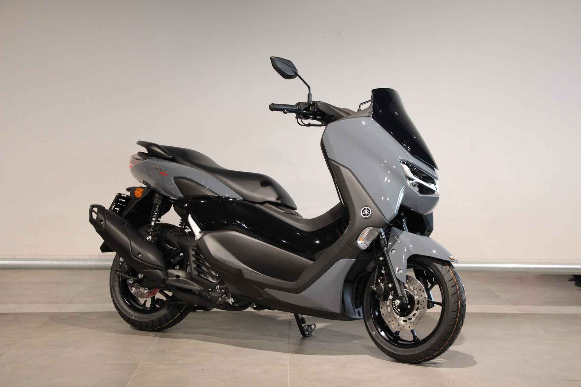 Yamaha NMAX 155 - 2/11