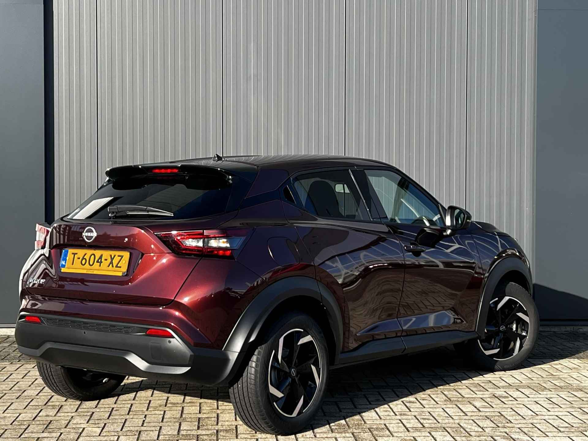 Nissan Juke 1.0 DIG-T 114 Acenta Parkeersensoren | Camera | Navigatie | Carplay | 17 inch velgen - 7/25