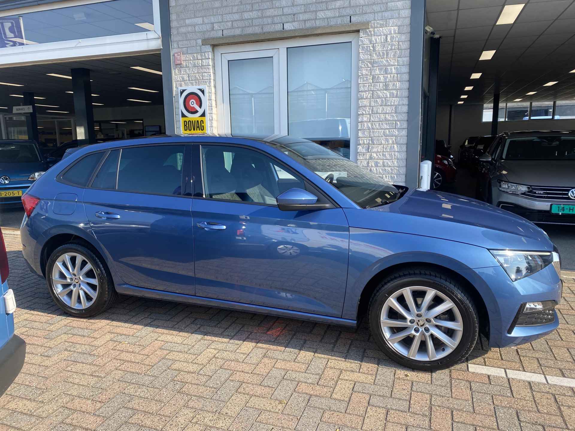 Škoda Scala 1.0 TSI Sport Business / PANO/ PARK. SENSOREN/ LED/ CRUISE/ APP CONNECT/ CLIMA/ DAB/ - 34/38