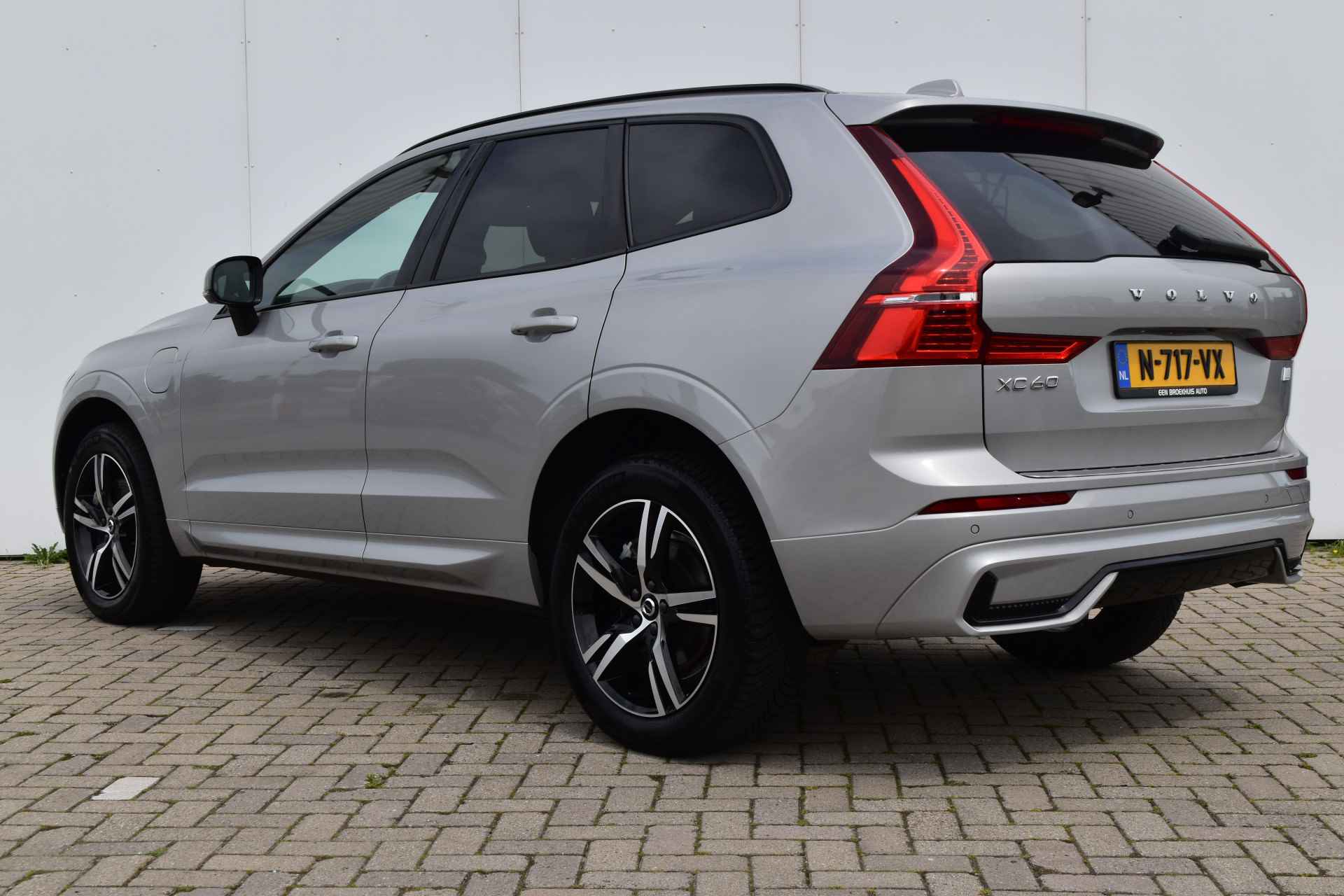 Volvo XC60 Recharge T6 AWD R-Design #Luchtvering #MassageStoelen #Stoelkoeling - 6/37