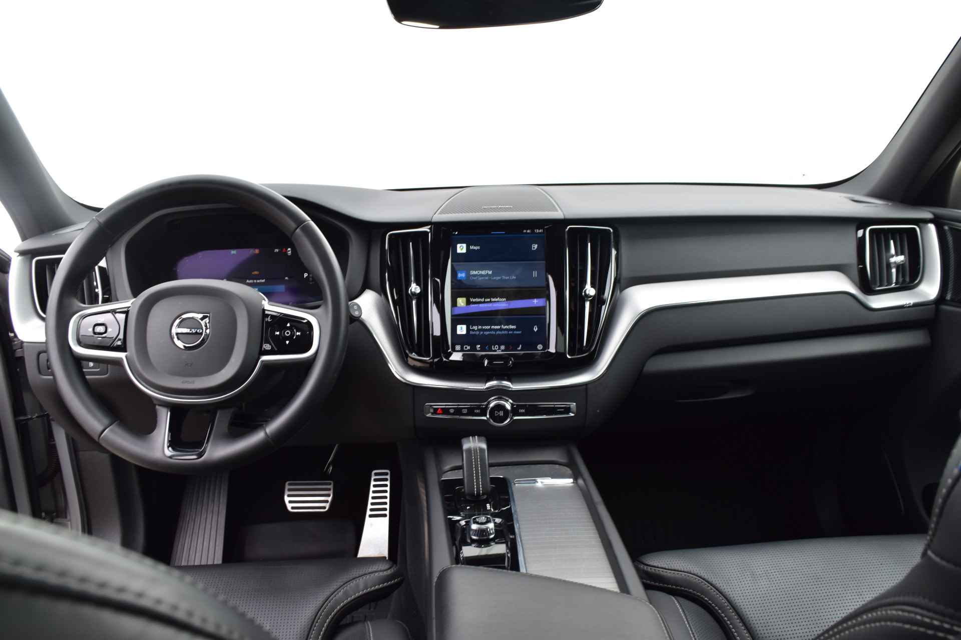 Volvo XC60 Recharge T6 AWD R-Design #Luchtvering #MassageStoelen #Stoelkoeling - 35/37