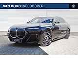 BMW 7 Serie M760e xDrive High Executive Automaat / Panoramadak Sky Lounge / Executive Lounge Seating / Massagefunctie / Bowers & Wilkins / Parking Assistant Professional