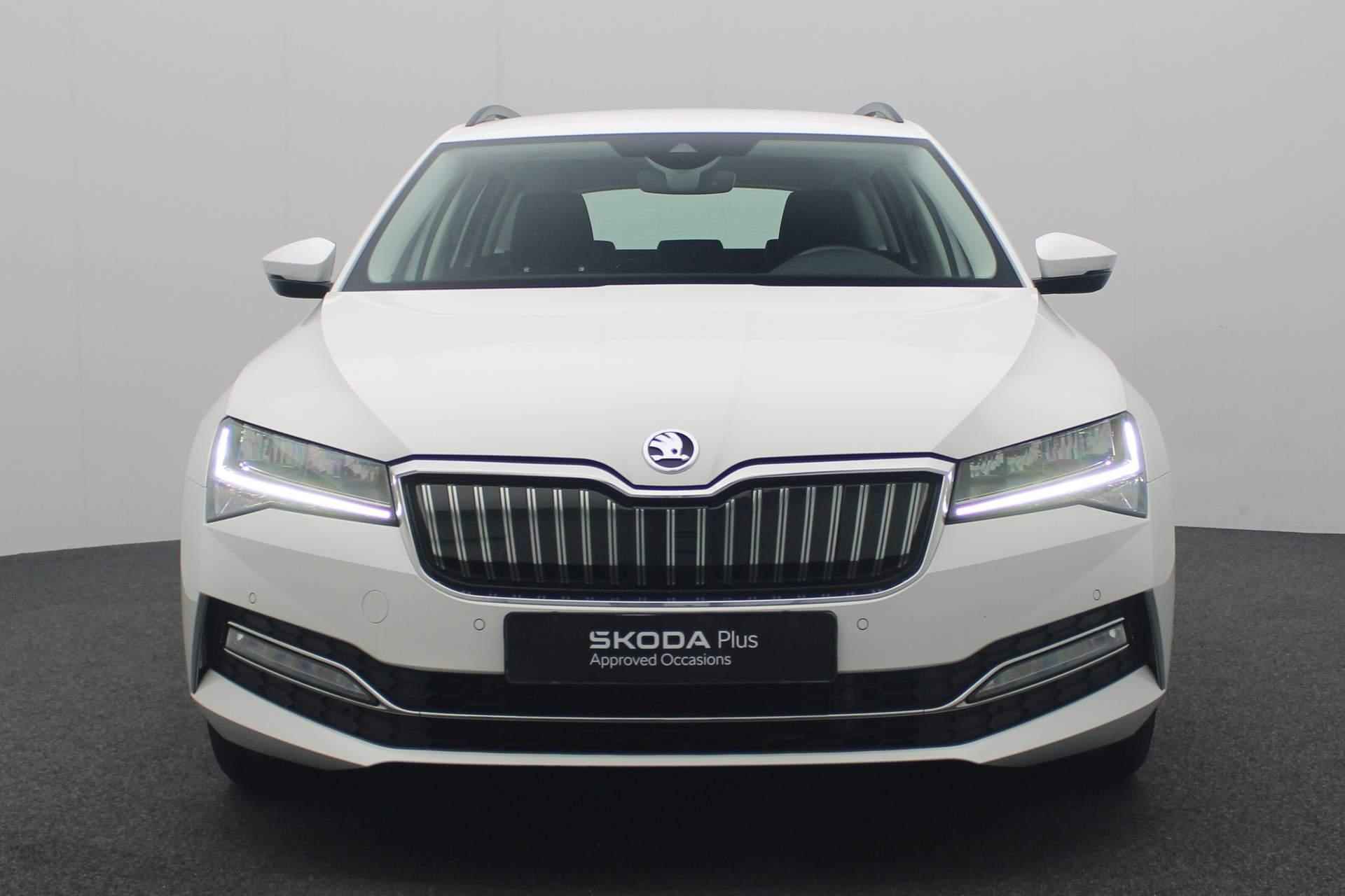 Škoda Superb Combi 1.4 TSI 218PK DSG iV Business Edition | Trekhaak | Camera | Stoelverwarming | Navi | ACC | Virtual Cockpit - 15/38