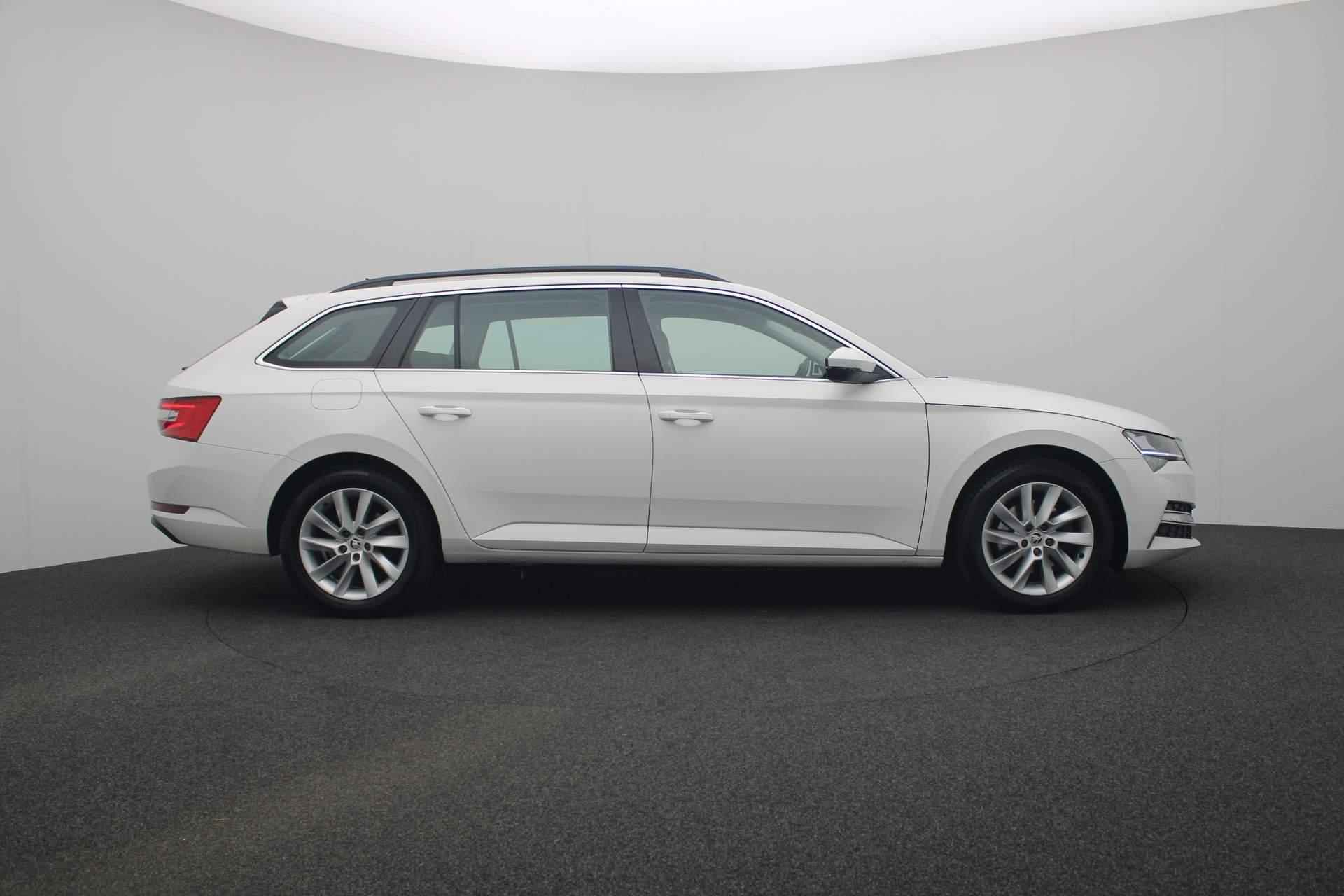 Škoda Superb Combi 1.4 TSI 218PK DSG iV Business Edition | Trekhaak | Camera | Stoelverwarming | Navi | ACC | Virtual Cockpit - 18/38