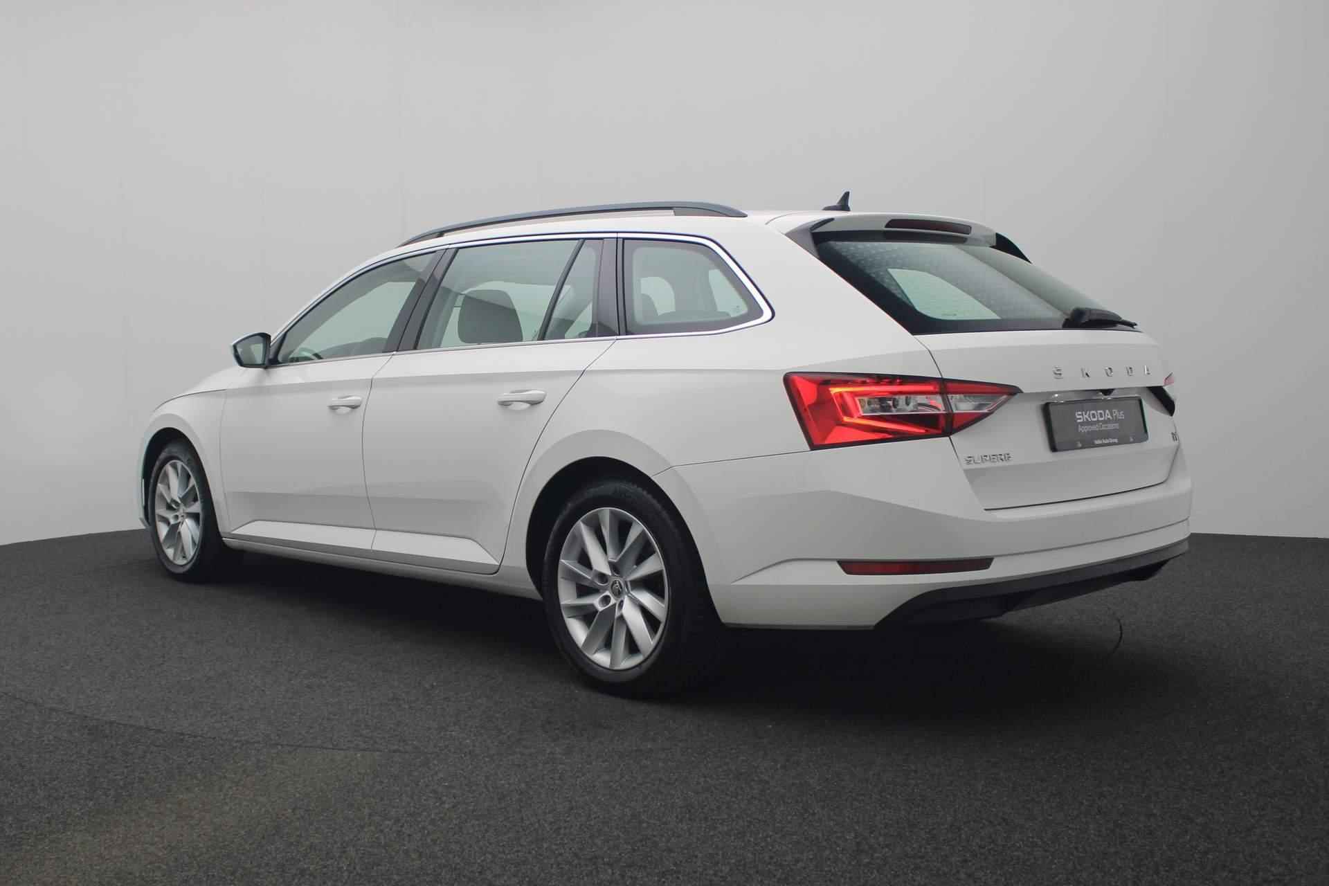 Škoda Superb Combi 1.4 TSI 218PK DSG iV Business Edition | Trekhaak | Camera | Stoelverwarming | Navi | ACC | Virtual Cockpit - 32/38