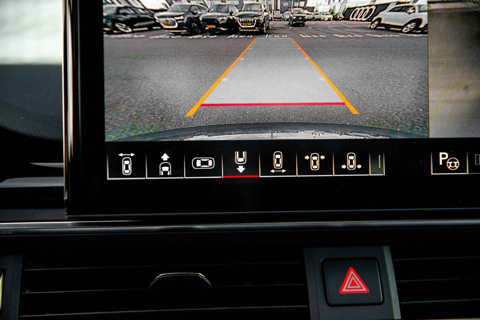 Audi A4 Limousine 35 TFSI 150PK S edition | 360 Camera | Elektrische Stoelen | Stoelverwarming | Ambiente Lichtpakket Plus | - 64/64