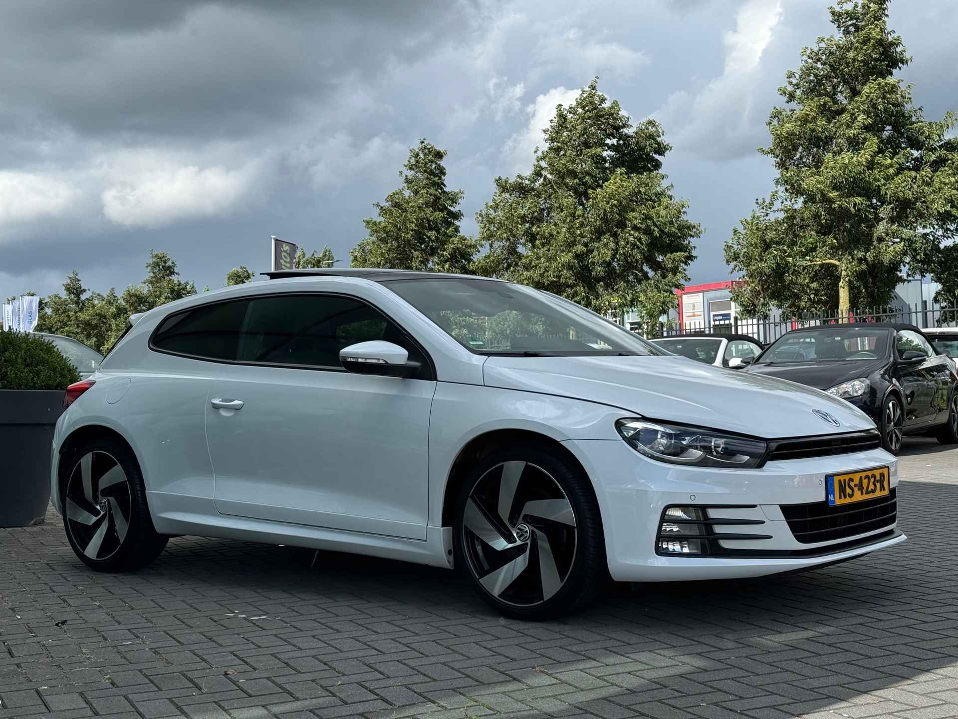 Volkswagen Scirocco 2.0 TFSI Edition R-line * DSG * Pano* leder * 220PK - 9/26