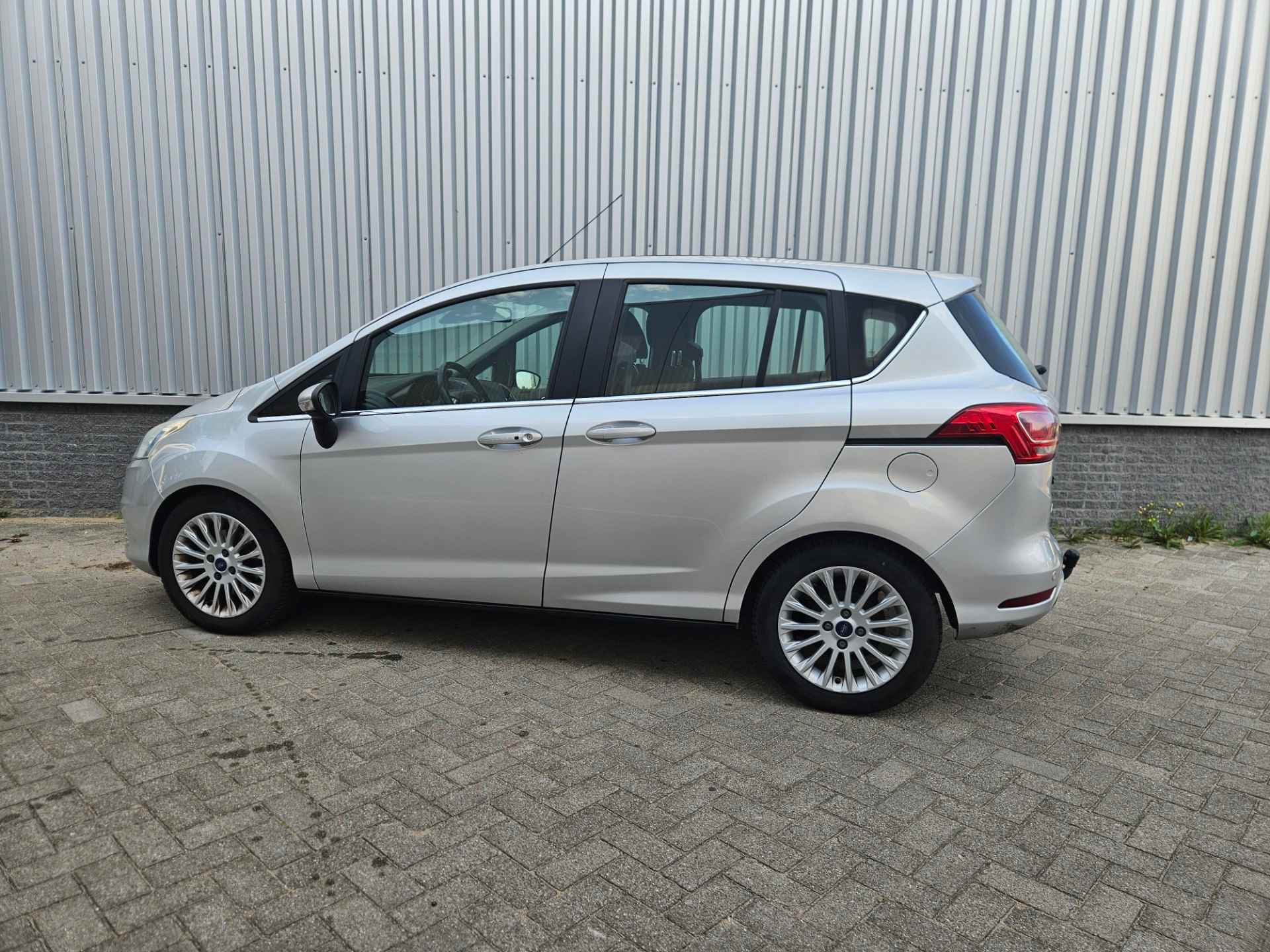 Ford B-Max 1.0 EcoBoost Titanium Parkeersensoren voor + achter/ Trekhaak/ Navi/ Rijklaarprijs! - 2/21