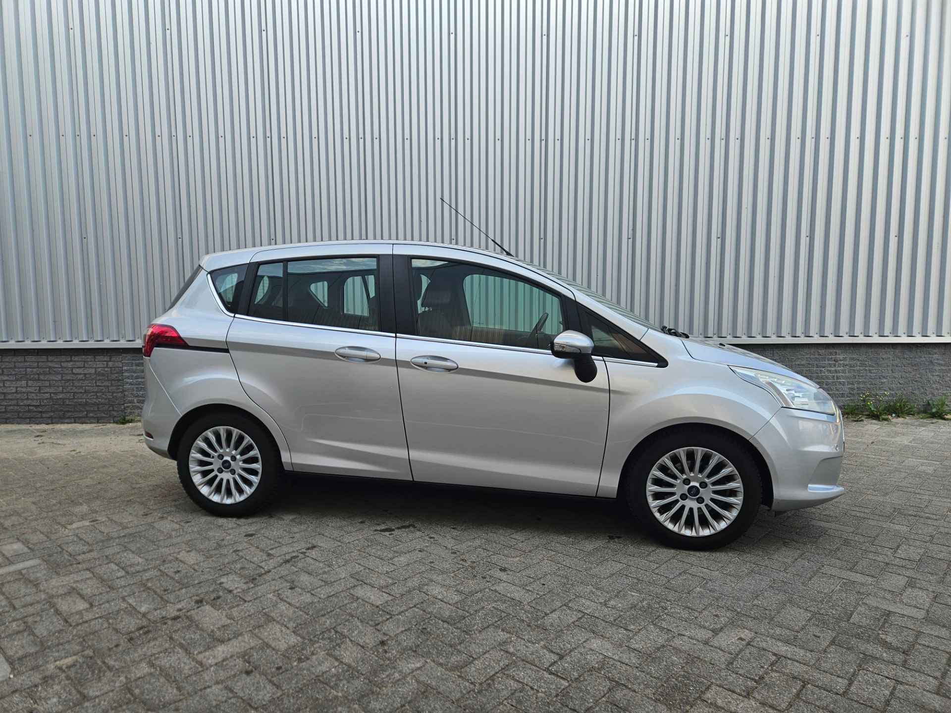 Ford B-Max 1.0 EcoBoost Titanium Parkeersensoren voor + achter/ Trekhaak/ Navi/ Rijklaarprijs! - 3/21