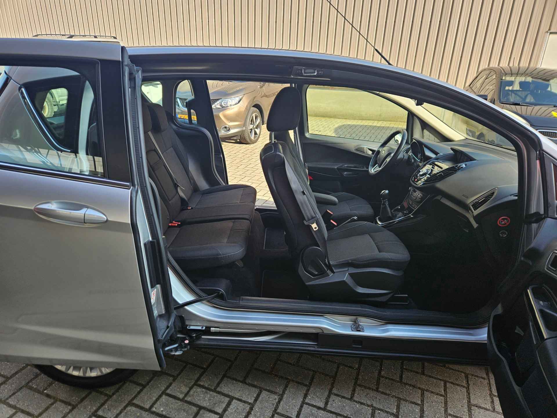 Ford B-Max 1.0 EcoBoost Titanium Parkeersensoren voor + achter/ Trekhaak/ Navi/ Rijklaarprijs! - 10/21