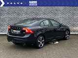 Volvo S60 1.6 T3 Kinetic | Adaptieve Cruise Control | Trekhaak | All season banden | Climate control | 18 inch velgen |