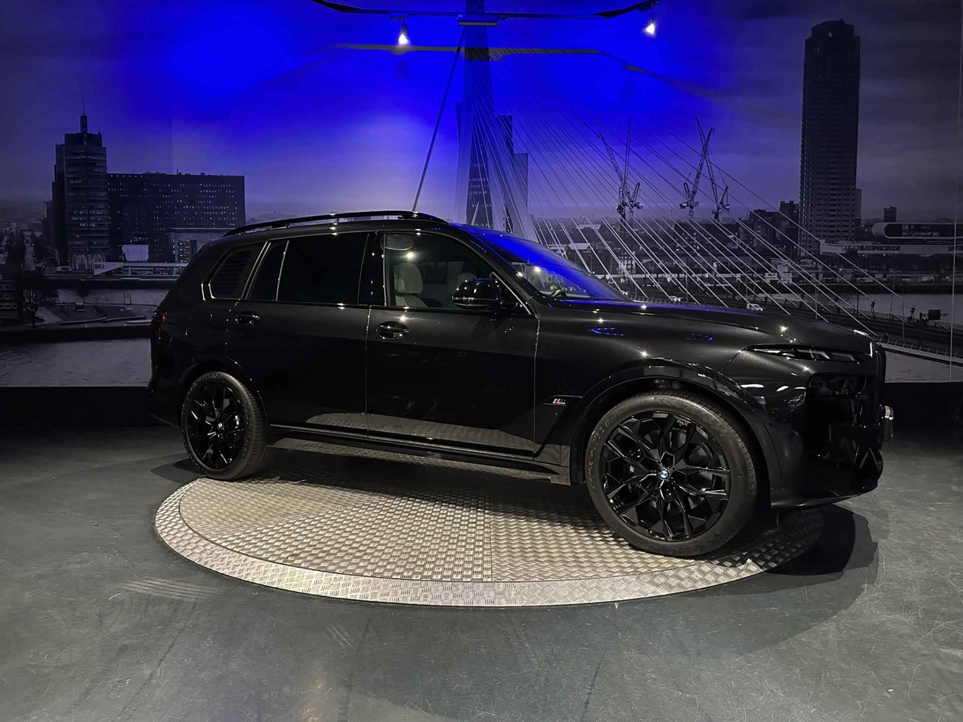 BMW X7 M60i xDrive M-Pakket *7Persoons*Headup* - 3/37