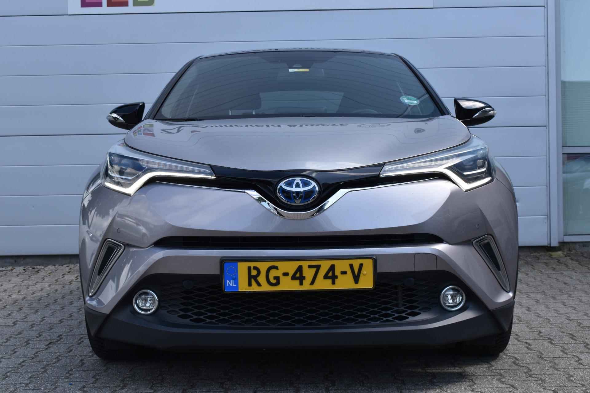 Toyota C-HR 1.8 Hybrid Bi-Tone Plus - 6/12