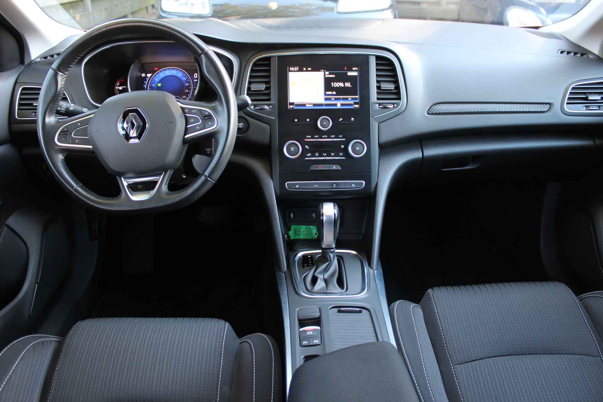 Renault Mégane Estate 1.2 TCe Limited 130 pk EDC AUTOMAAT,Navigatie,Clima, stoel verw., Trekhaak - 12/41