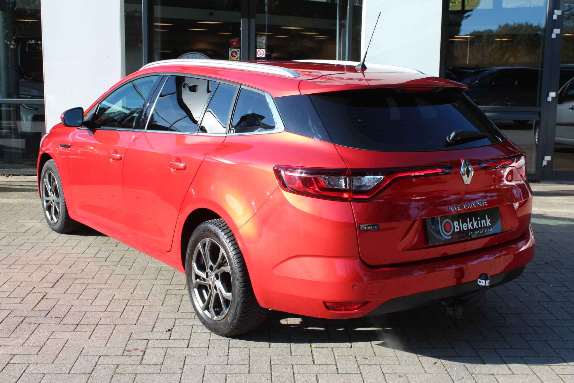 Renault Mégane Estate 1.2 TCe Limited 130 pk EDC AUTOMAAT,Navigatie,Clima, stoel verw., Trekhaak - 17/41