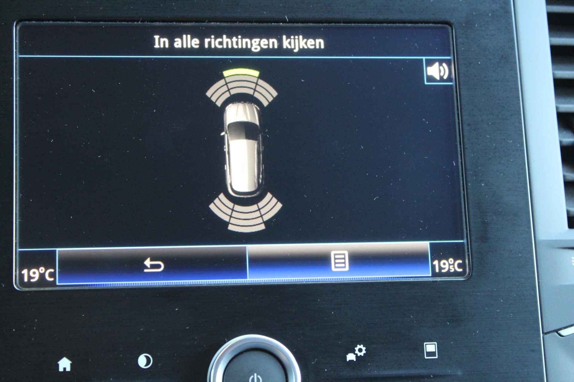 Renault Mégane Estate 1.2 TCe Limited 130 pk EDC AUTOMAAT,Navigatie,Clima, stoel verw., Trekhaak - 26/41