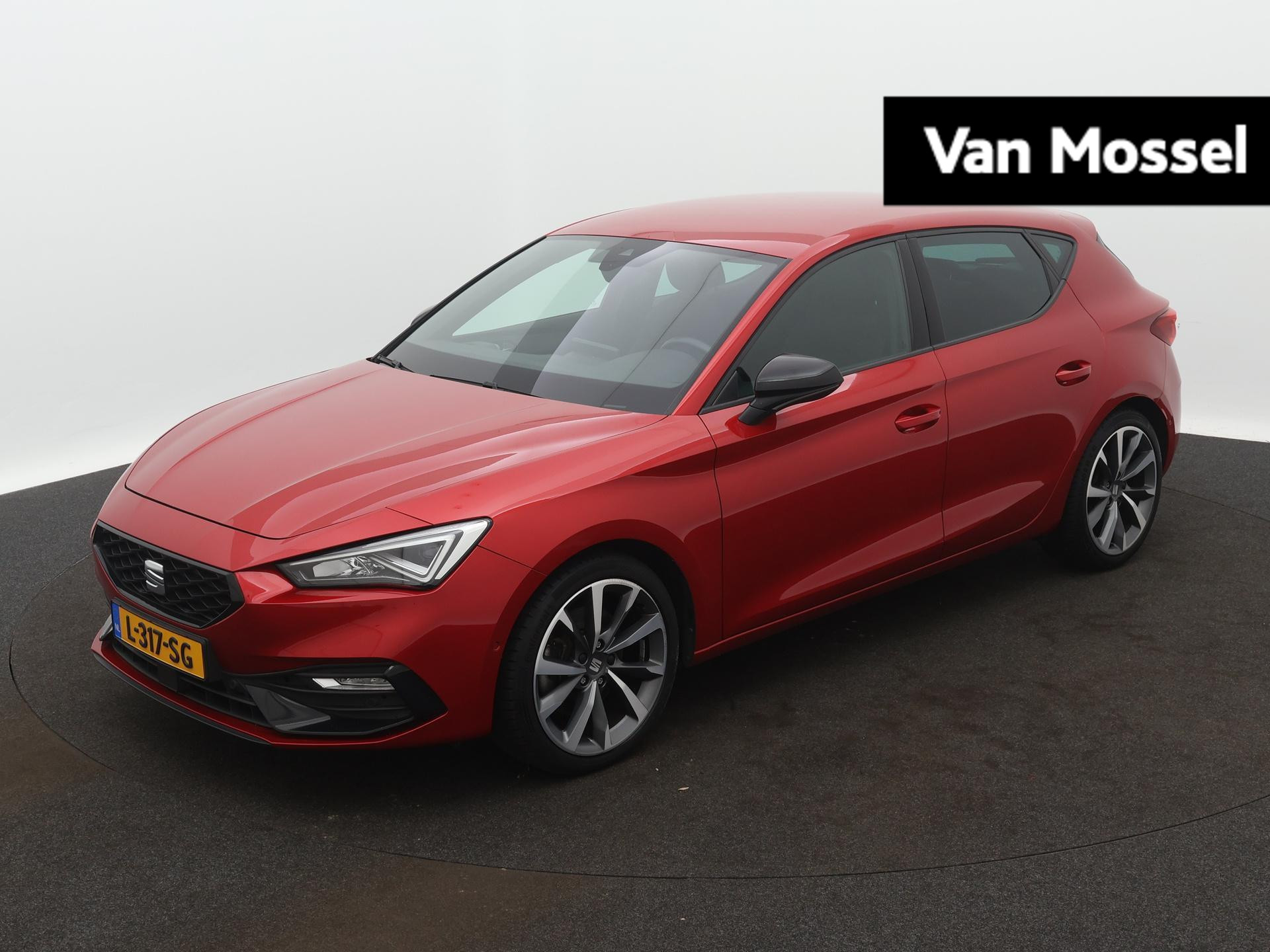 SEAT Leon 1.5 eTSI FR | CAMERA | ADAPTIEF CRUISE CONTROL | LED | DIGITAAL DASHBOARD | PARKEERSENSOREN |