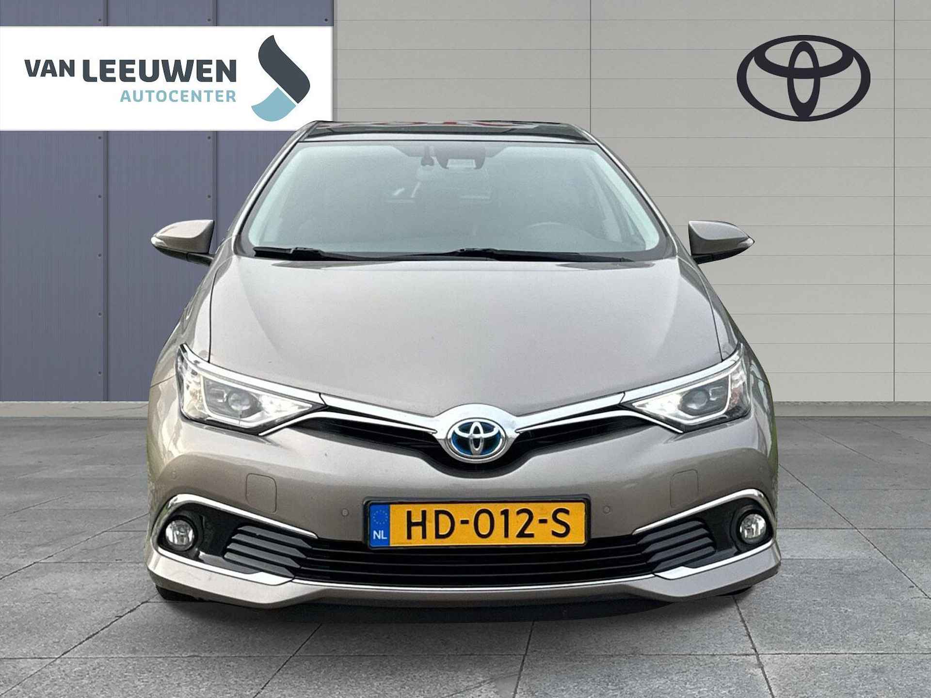 Toyota Auris 1.8 Hybrid Lease Pro - 2/19