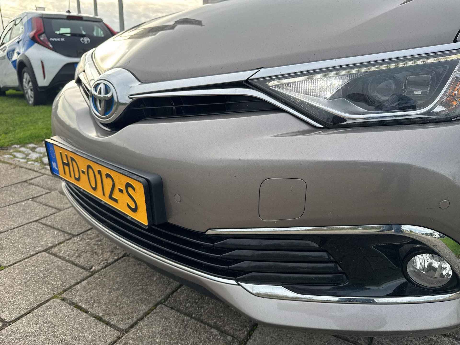 Toyota Auris 1.8 Hybrid Lease Pro - 13/19