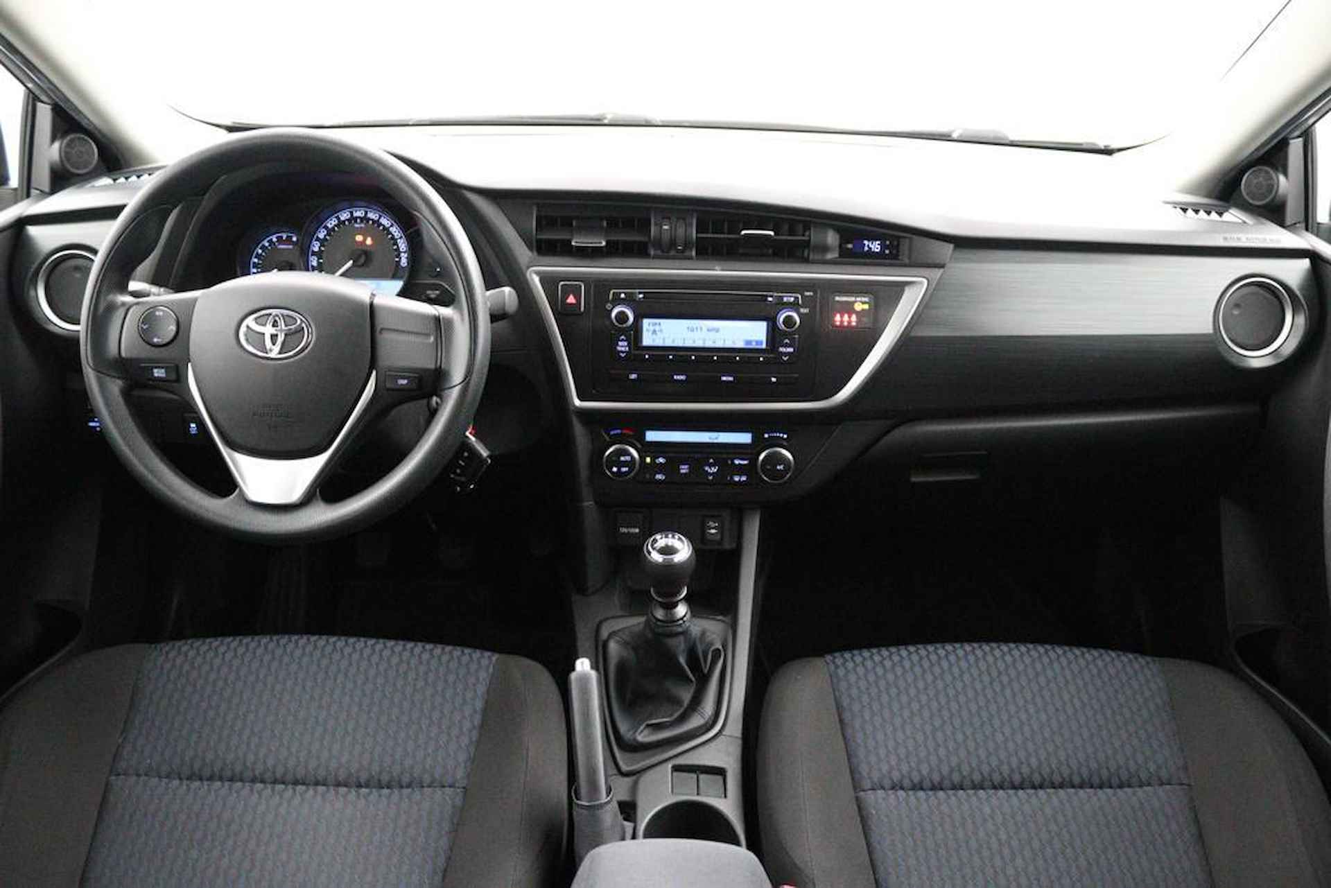 Toyota Auris 1.3 Comfort | Climate control | Trekhaak | Radio Cd speler | - 4/38