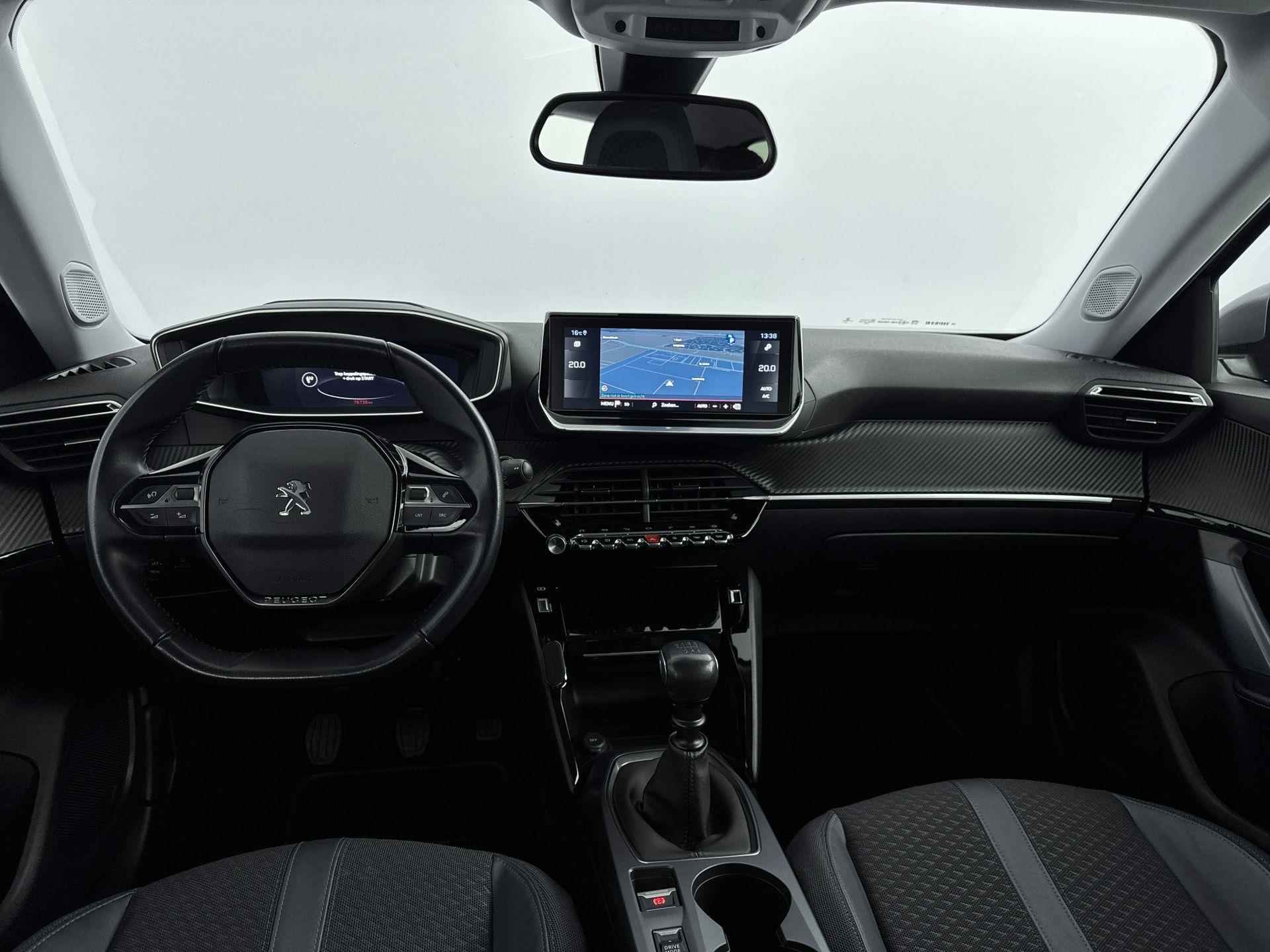 Peugeot 2008 SUV 1.2 130 pk Allure | Navigatie | Camera | 3D Scherm | Stoelverwarming - 11/35