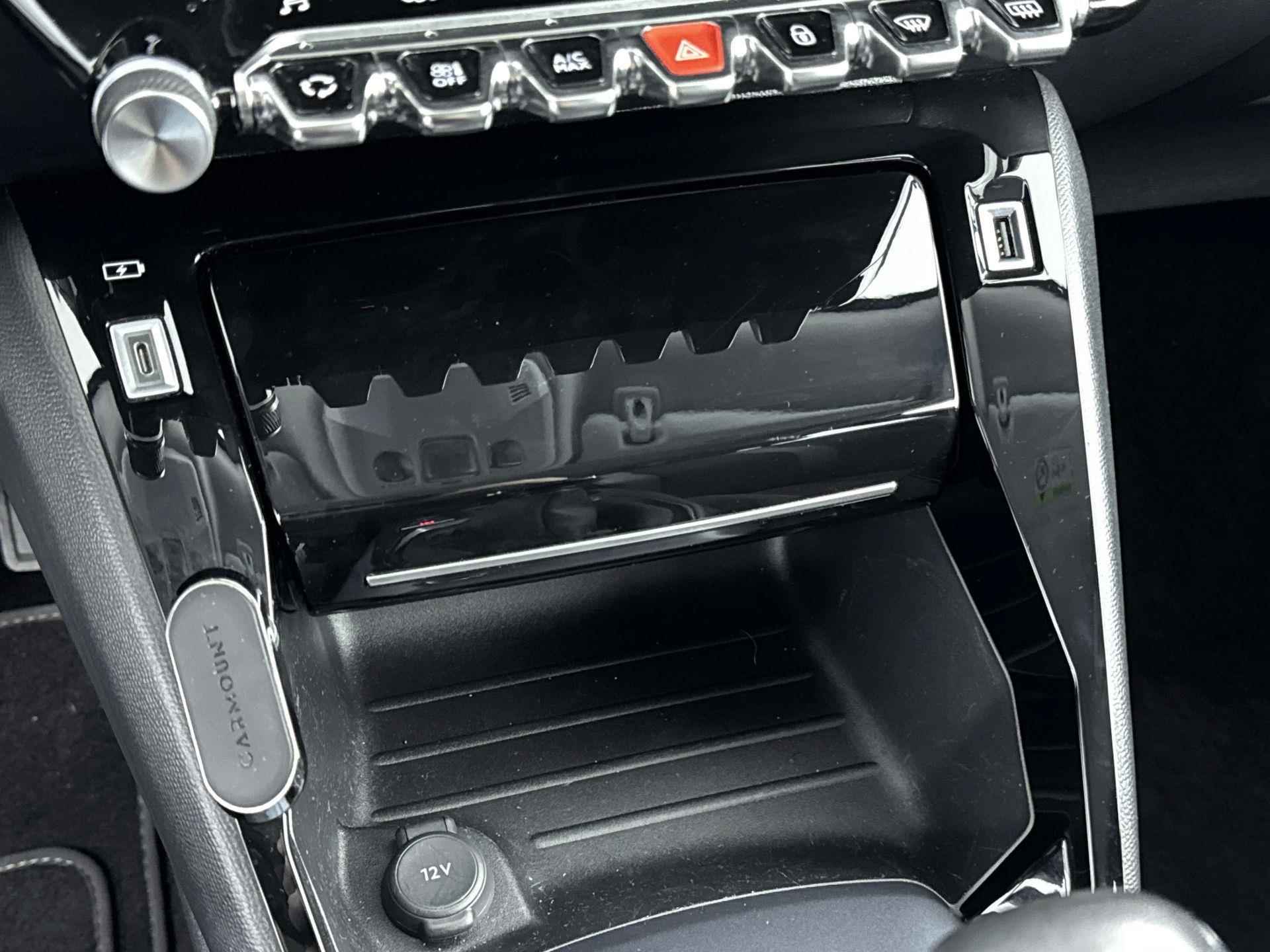 Peugeot 2008 SUV 1.2 130 pk Allure | Navigatie | Camera | 3D Scherm | Stoelverwarming - 19/35