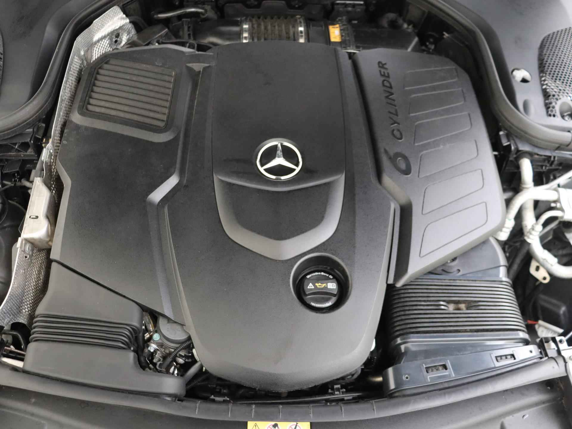Mercedes-Benz E-klasse Estate 400 d 4Matic Sport Edition / AMG/ 20 Inch/ Burmester/ Panoramadak/ El. Trekhaak/ DISTRONIC/ Memory - 11/38