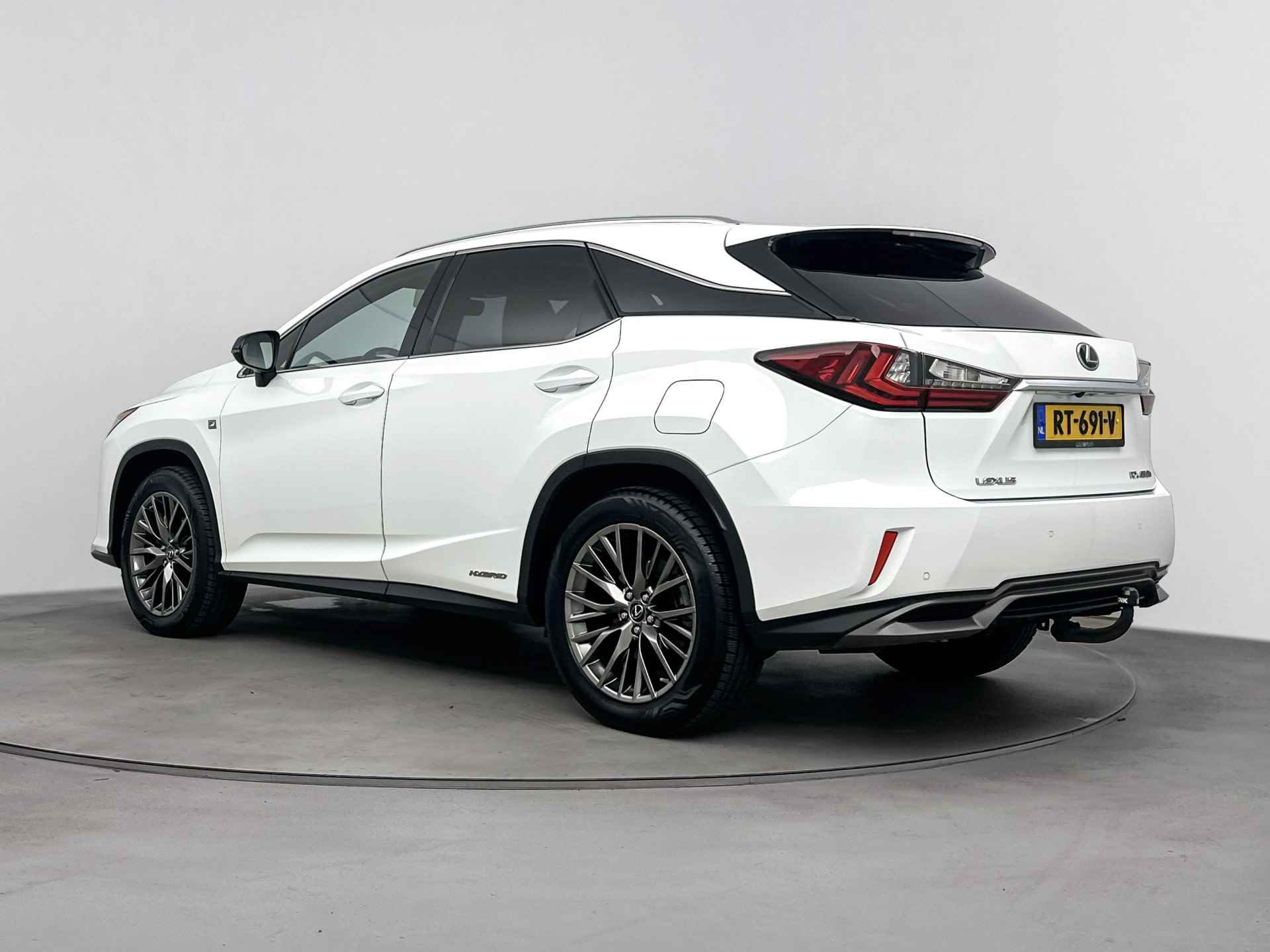 Lexus RX 450h 4WD F Sport Line | 1e Eigenaar | Navigatie | Trekhaak | Panoramadak | Head up Display | Stuurwiel verwarmd | Draadloze telefoonlader | - 15/43