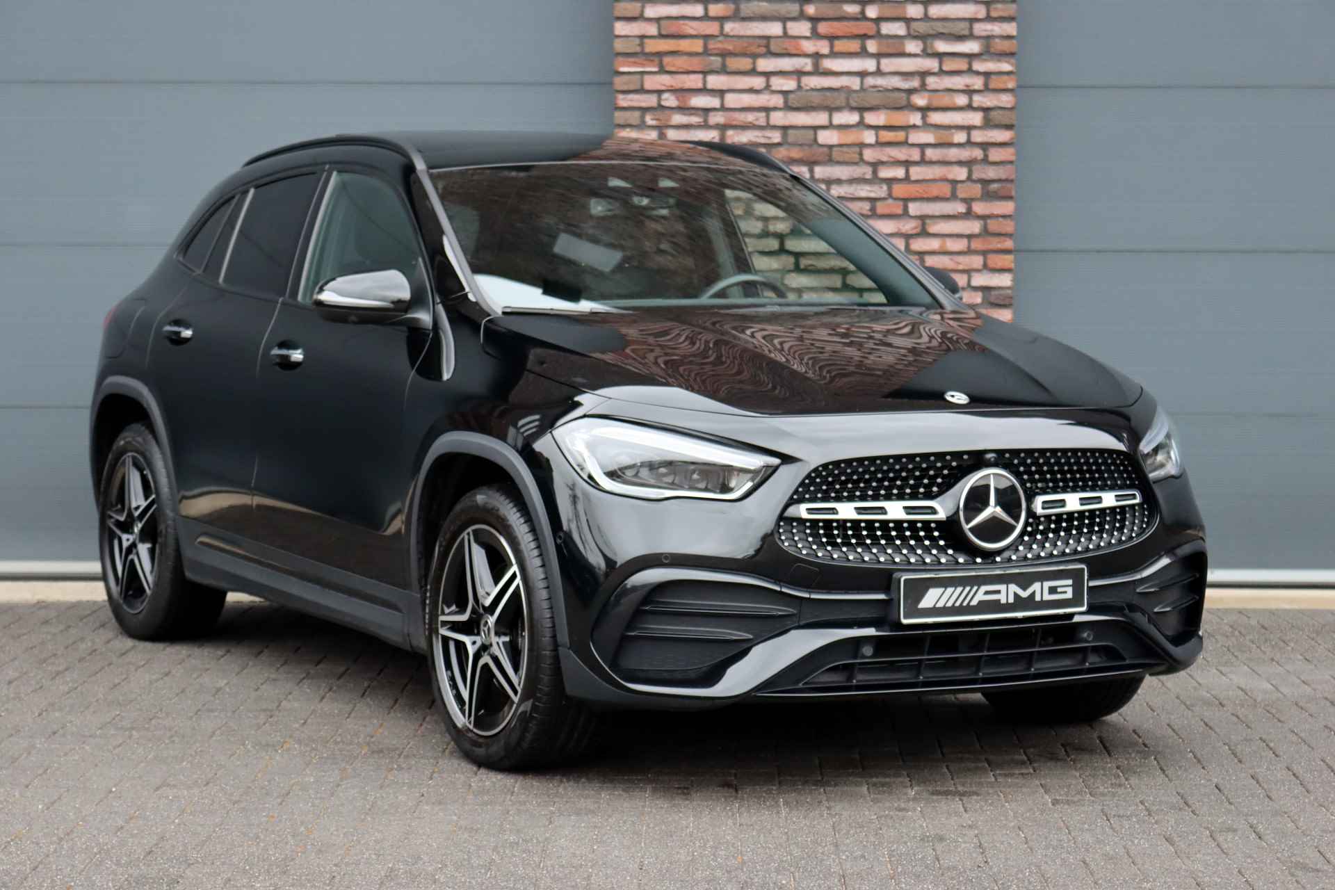 Mercedes-Benz GLA 250 e AMG Line Aut8 | Panoramadak | Distronic+ | Memory | HUD | Keyless Go | Surround Camera | Sfeerverlichting | Augmented Reality | Multibeam LED | - 4/44