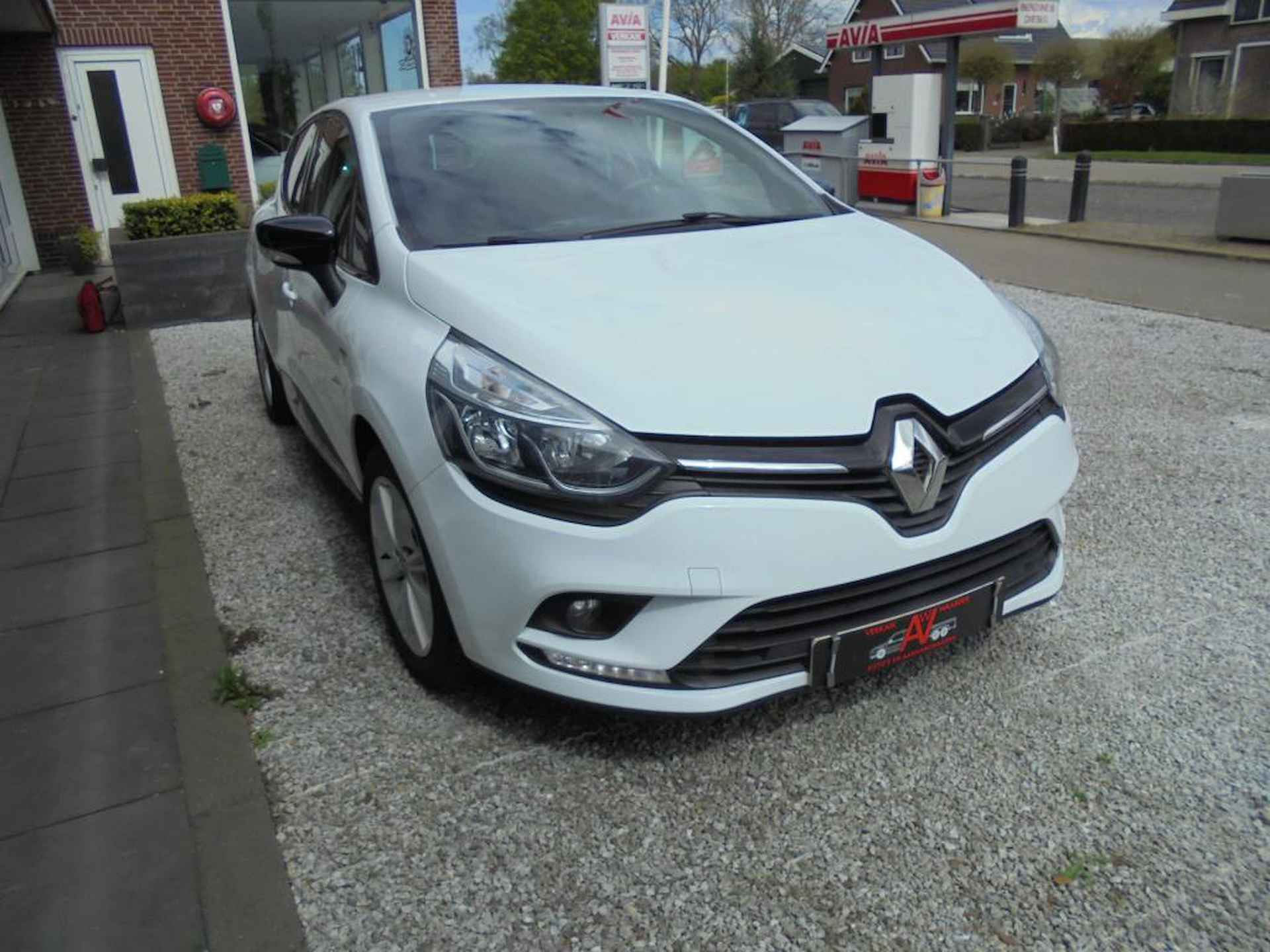 Renault Clio 0.9 TCe Limited Airco / Navi / trekhaak - 4/15