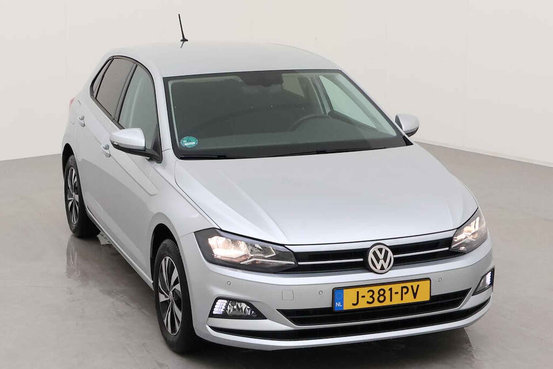 Volkswagen Polo 1.0 TSI 95PK Comfortline / Parkeersensoren V+A / 15" LMV / Adaptive Cruise Control - 6/14