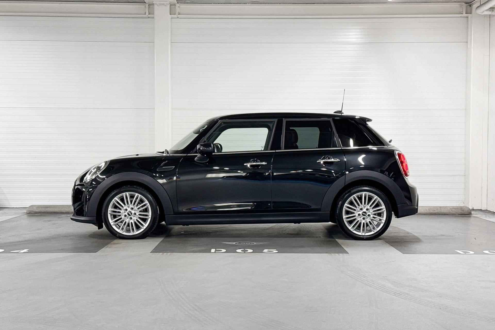 MINI 5-deurs Cooper | Achteruitrijcamera | Apple CarPlay | Stoelverwarming - 2/22