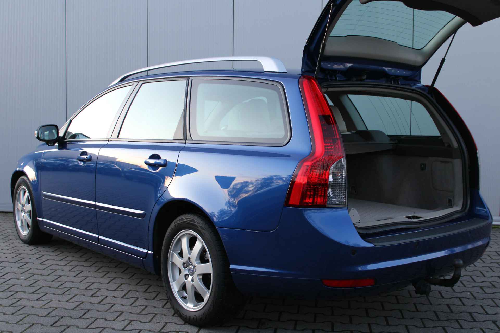 Volvo V50 2.0D Automaat Edition II | Trekhaak | Bestuurdersstoel elektrisch verstelbaar met geheugen | Blis | | Geen garantie | - 19/35