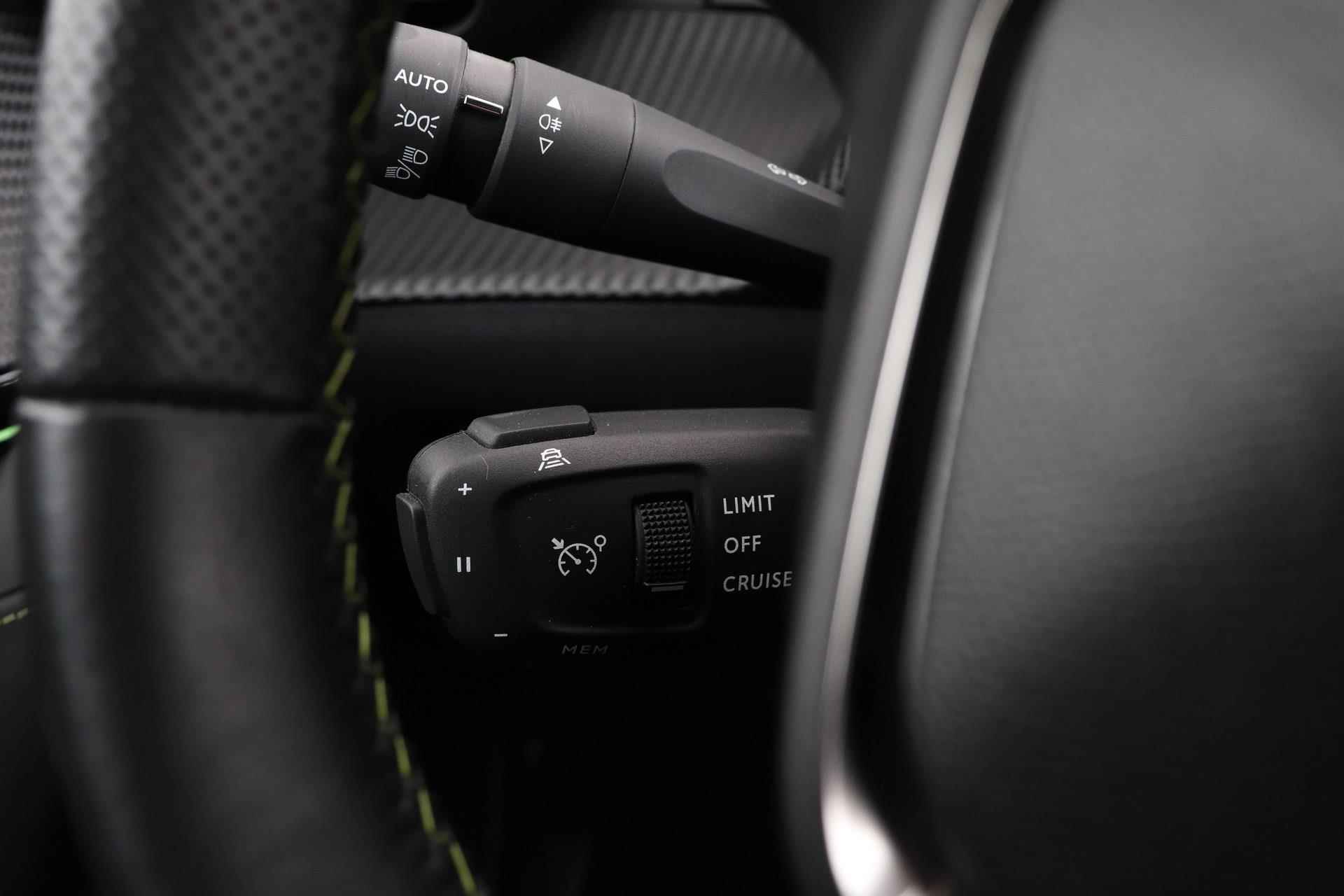 Peugeot 208 1.2 PureTech GT-Line | Panoramadak | Leer | Recent Ond. | Org NL | Adap. Cruise | Camera | Stoelverwarming | - 33/49