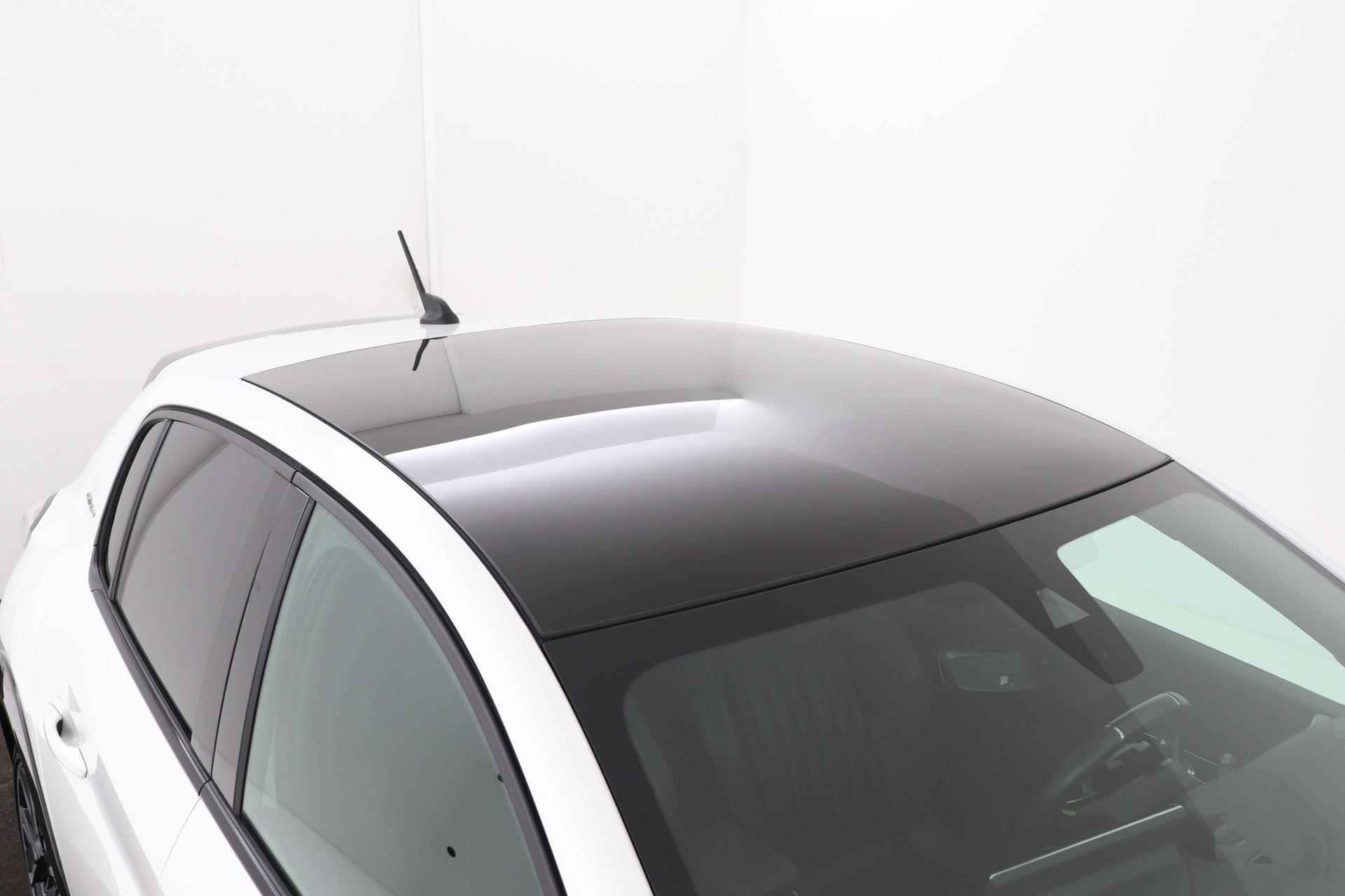 Peugeot 208 1.2 PureTech GT-Line | Panoramadak | Leer | Recent Ond. | Org NL | Adap. Cruise | Camera | Stoelverwarming | - 44/49