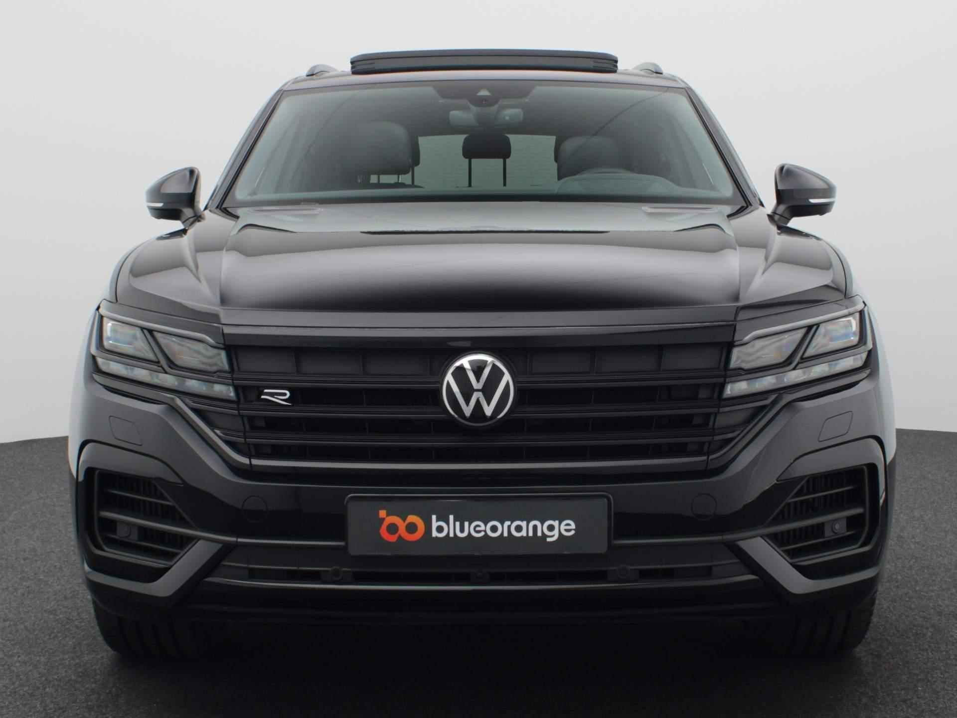 Volkswagen Touareg 3.0 TSi eHybrid 4MOTION R 463PK DSG Panoramadak, 360 gr. camera, leder, trekhaak, luchtvering, head-up, stoelventilatie, Dynaudio, 22'' lichtmetaal - 13/61