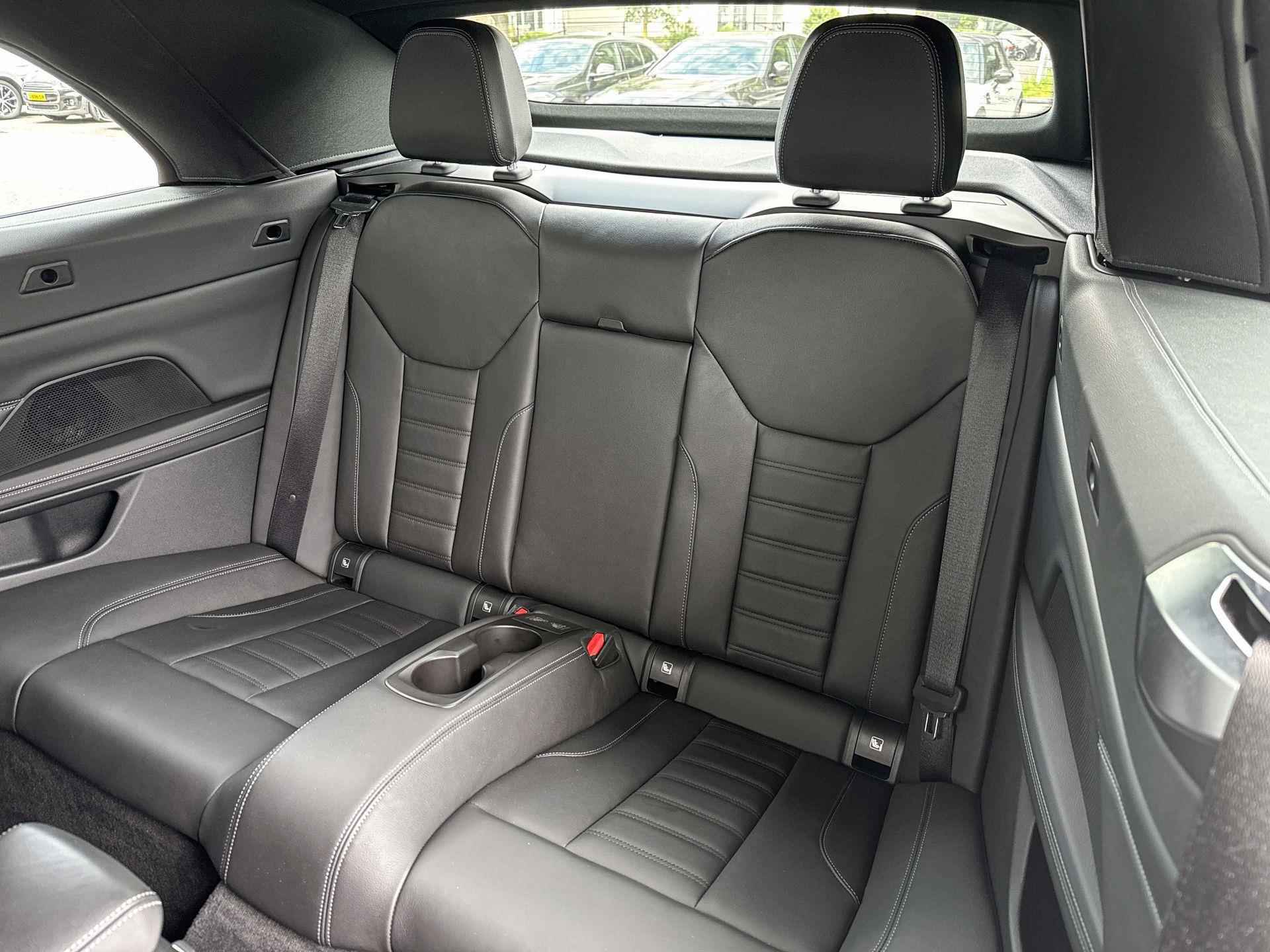 BMW 4 Serie Cabrio 420i High Executive M-Sport 18 Inch / Comfort Acces / Nek Verwarming / Driving Assistant / Head Up Display / Hifi / Stoelverwarming - 15/20