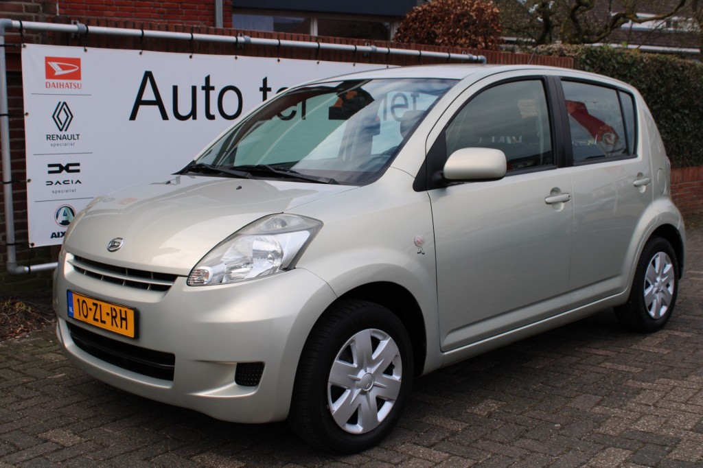 DAIHATSU Sirion 1.0i 12V Premium