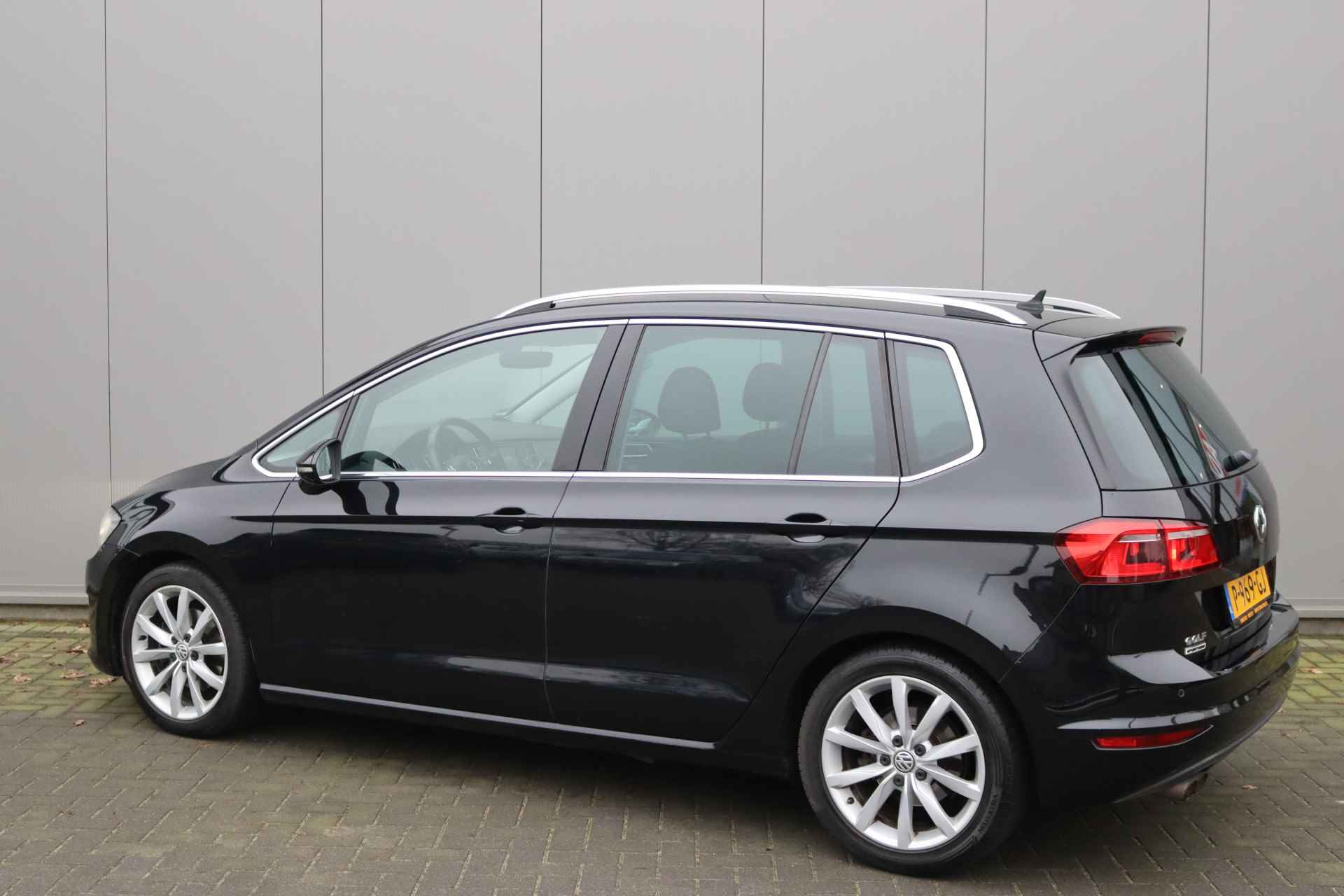 Volkswagen Golf Sportsvan 1.4 TSI 150PK Automaat Highline Camera/Xenon/Adaptive-cruise/Stoelverwaming - 4/33