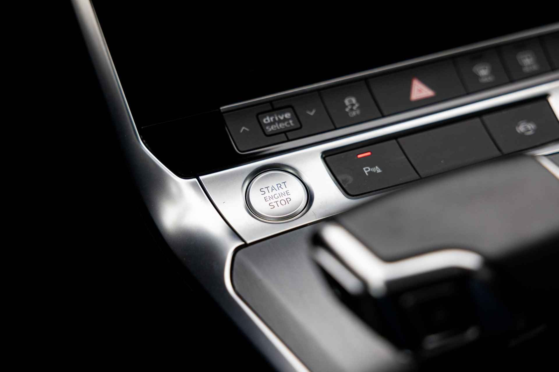 Audi A6 Limousine 55 TFSI e quattro Competition | S-Line | Schuif/Kantel dak | lichtmetaal | Digitaal Dashboard | Adaptieve Cruise Control | Matrix LED | Trekhaak | - 34/49