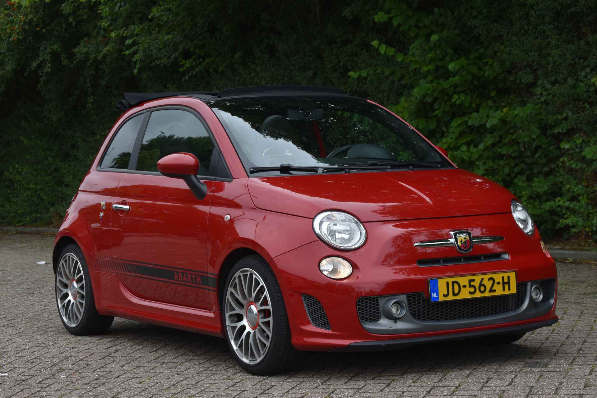 Fiat 500C 1.4 T-Jet Abarth Custom 595 Turismo | NL-Auto | Lederen sportstoelen | Climate Control | Digitale tellers | 17" | NAP - 25/57