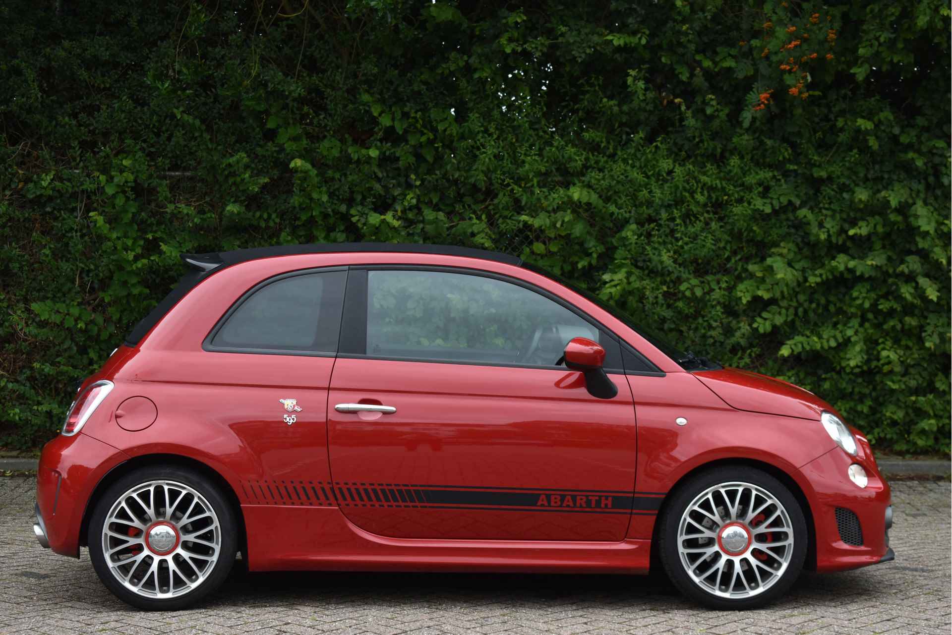 Fiat 500C 1.4 T-Jet Abarth Custom 595 Turismo | NL-Auto | Lederen sportstoelen | Climate Control | Digitale tellers | 17" | NAP - 56/57