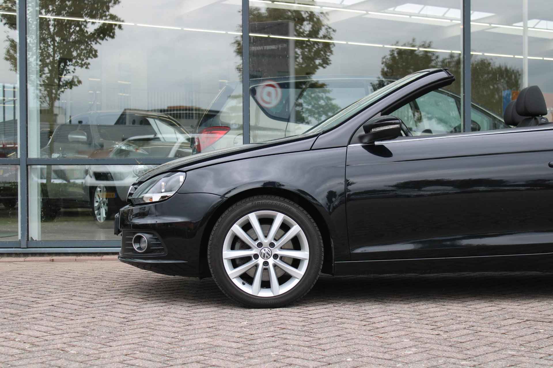 Volkswagen Eos 1.4 TSI 160pk Highline Nederlandse Auto - 32/52