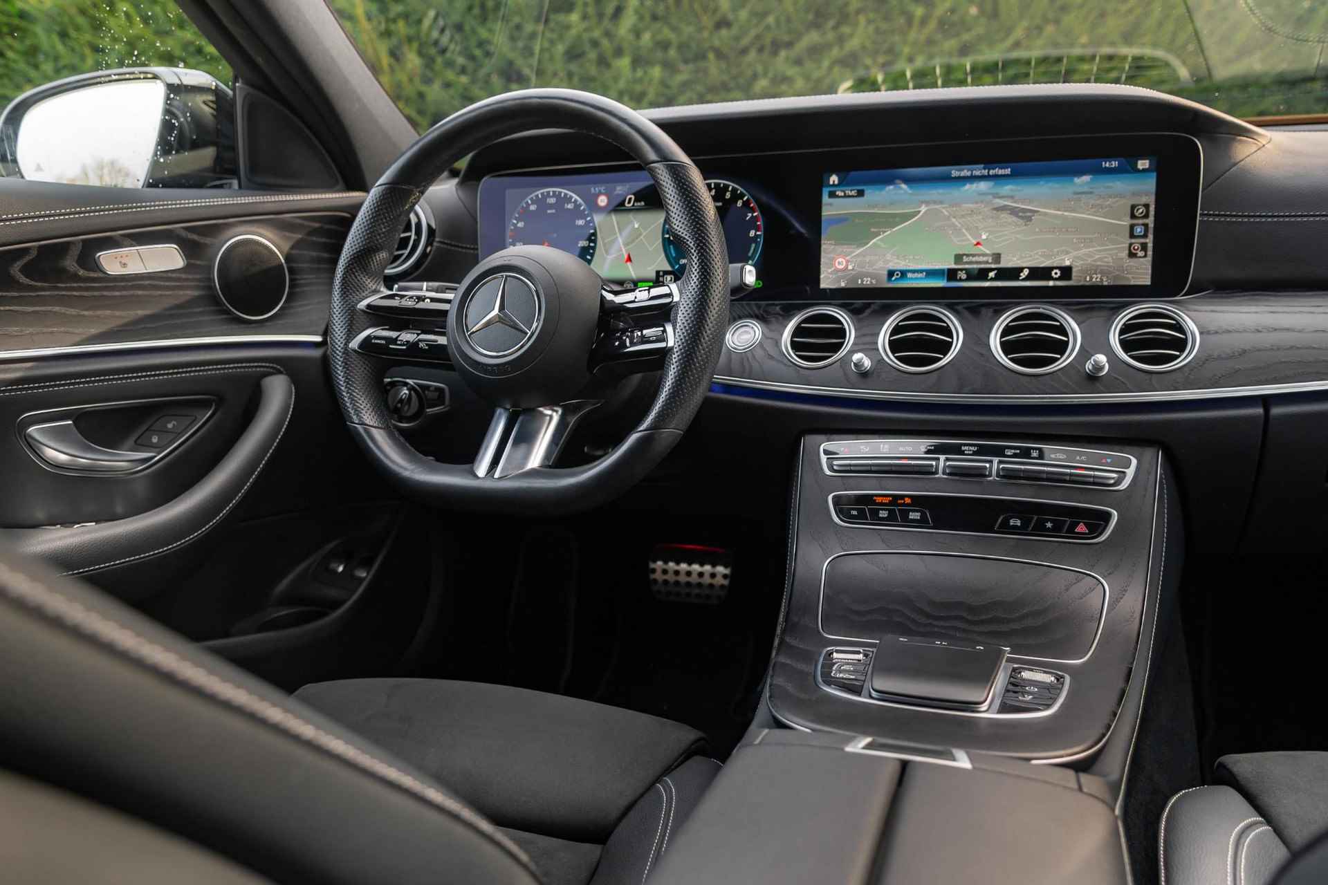 Mercedes-Benz E-klasse 300 e Business Solution AMG *Distronic-Camera-el. Trekhaak - 10/38