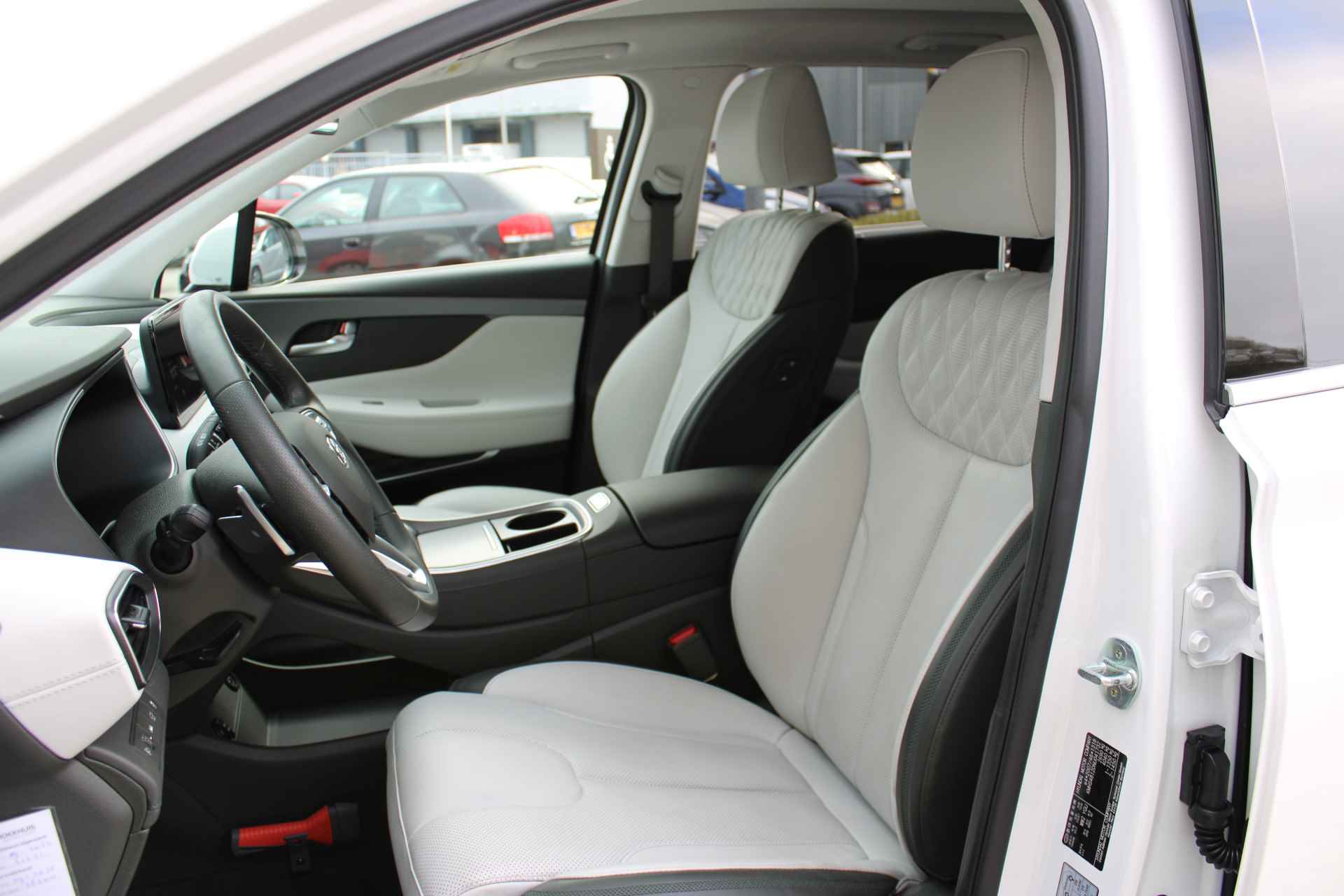 Hyundai Santa Fe 1.6 T-GDI PHEV Premium Plus Sky 7p. - 26/52