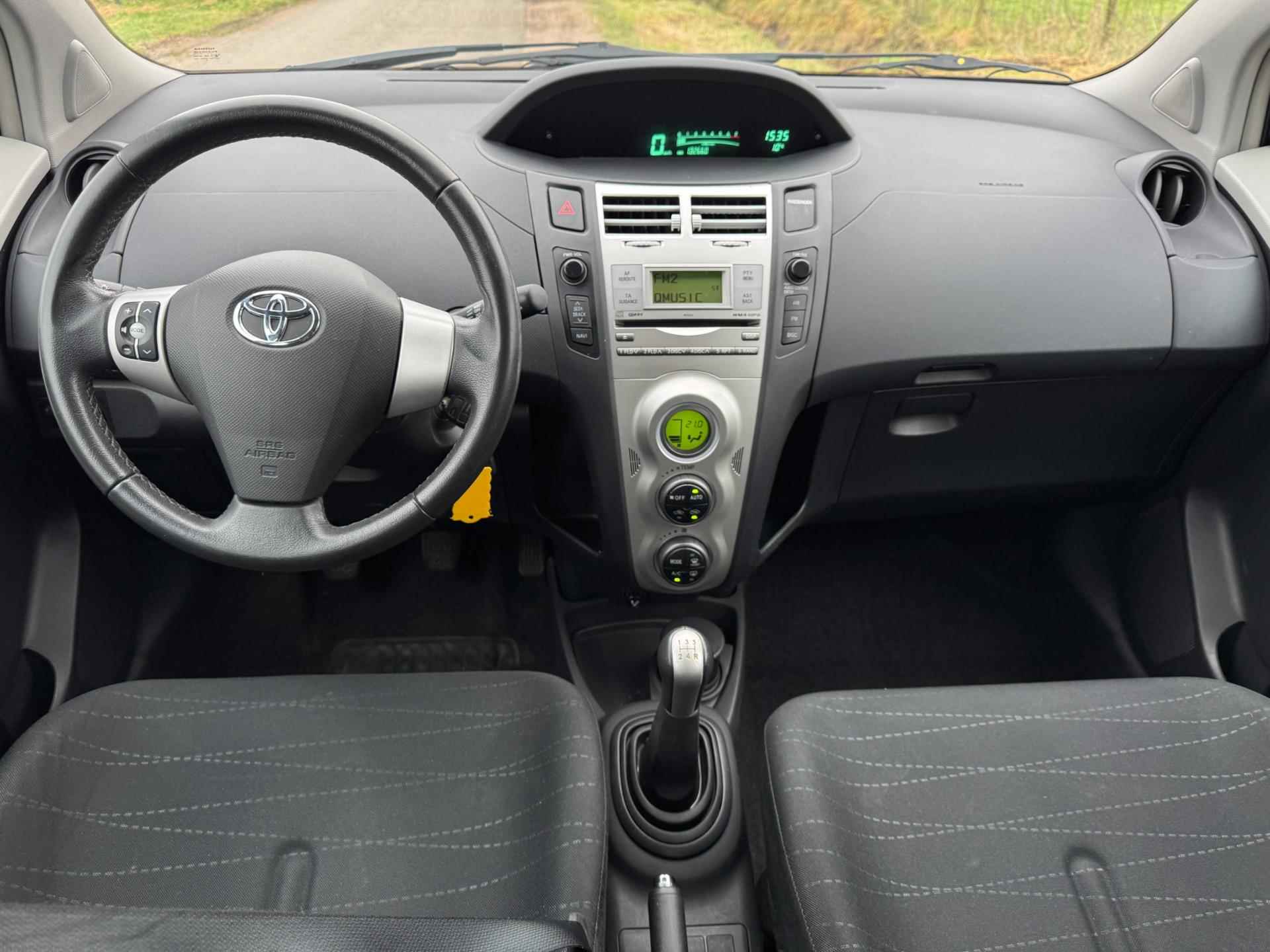 Toyota Yaris 1.3 VVTi Luna met climate control en trekhaak - 12/22