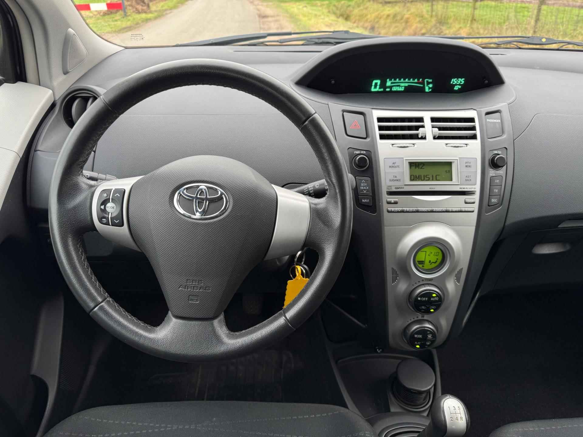 Toyota Yaris 1.3 VVTi Luna met climate control en trekhaak - 13/22