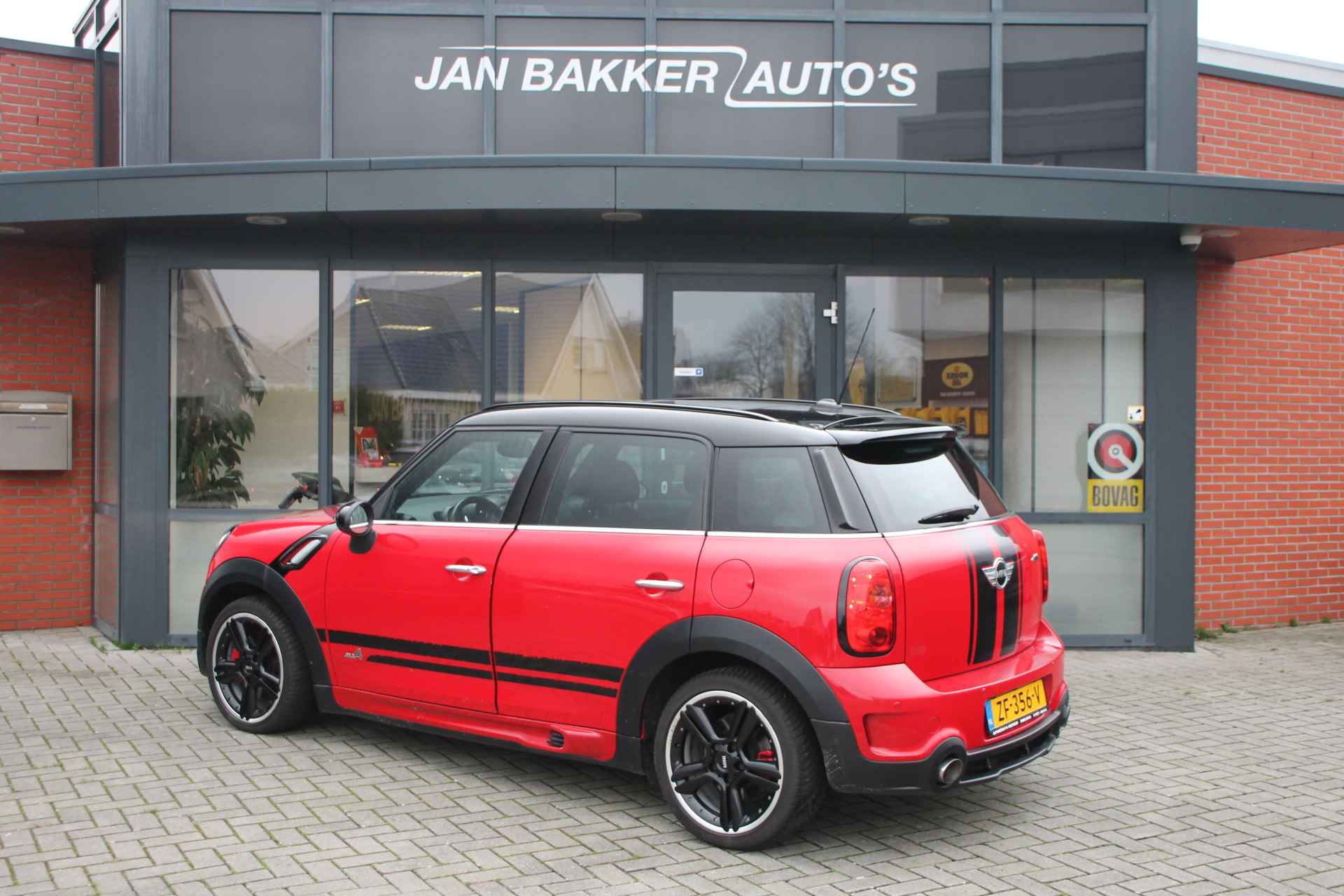 MINI Countryman 1.6 John Cooper Works ALL4 Chili ✅ Panoramadak ✅ Navi ✅ 218PK ✅ jaar garantie - 5/23