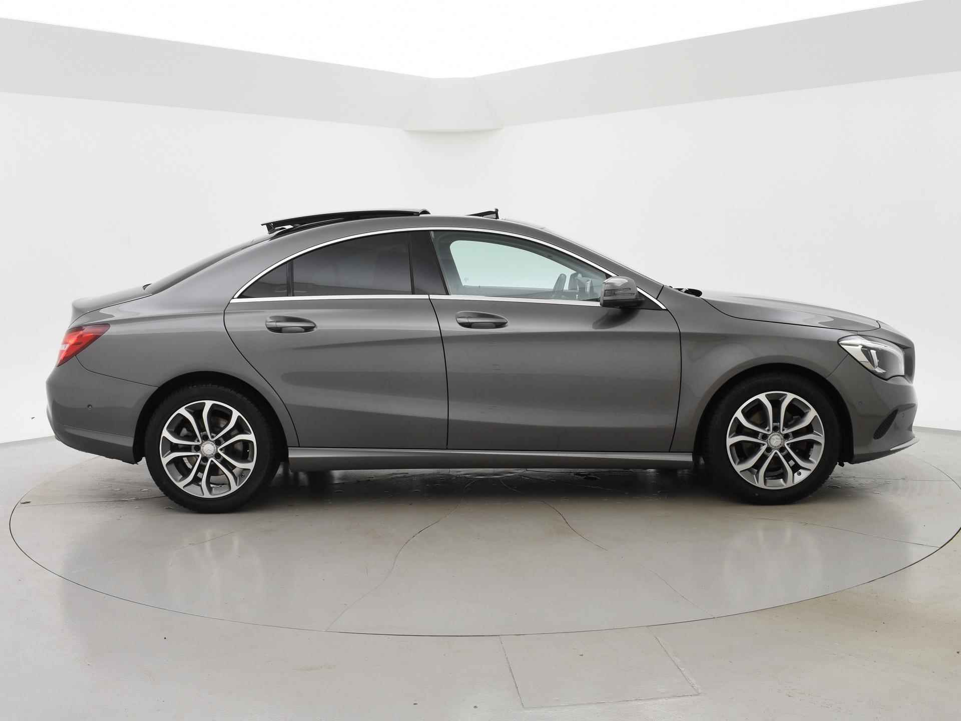 Mercedes-Benz CLA-klasse 180D AMBITION + PANORAMA / LED / NAVIGATIE - 14/37