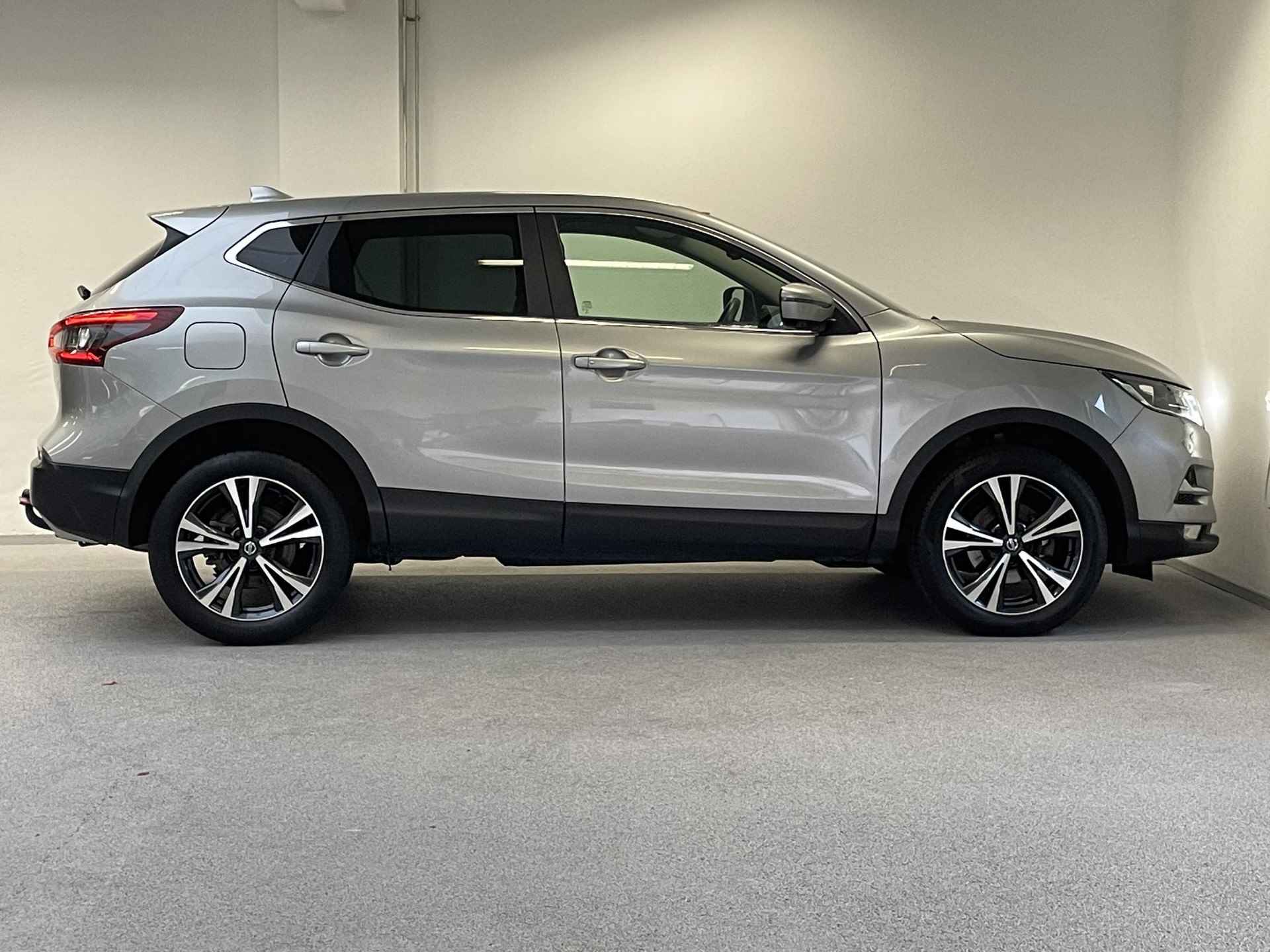 Nissan Qashqai 1.3 DIG-T 140 N-Connecta | 1e-EIG. | ORG.NL | TREKHAAK | CARPLAY | 360 CAMERA | - 8/30